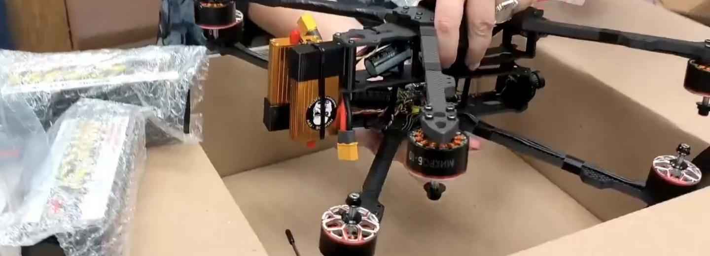 Новосибирцы собрали деньги на 40 FPV-дронов «Микроб» для бойцов