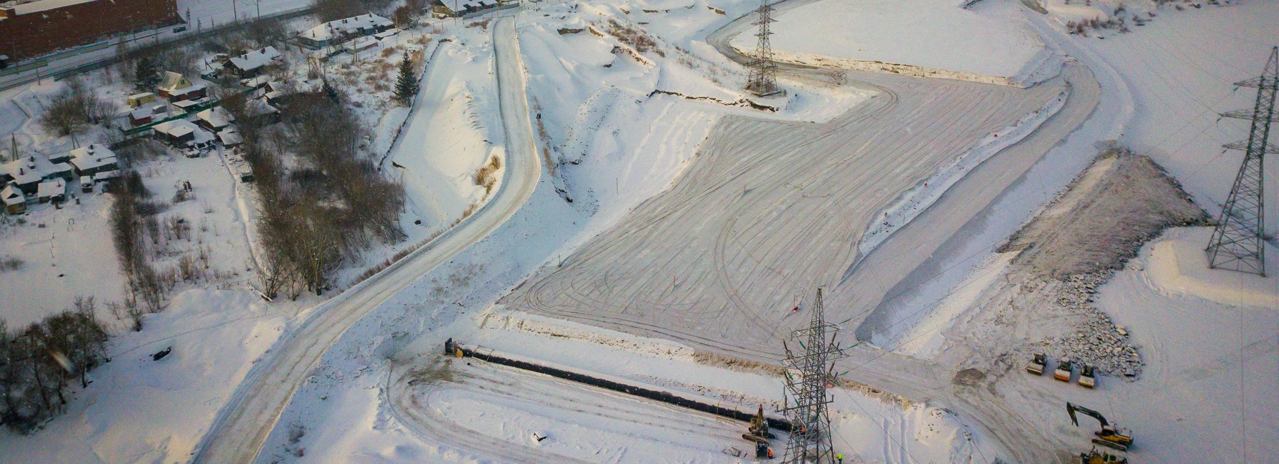 Огромную площадку утрамбовали для пункта терминалов четвёртого моста