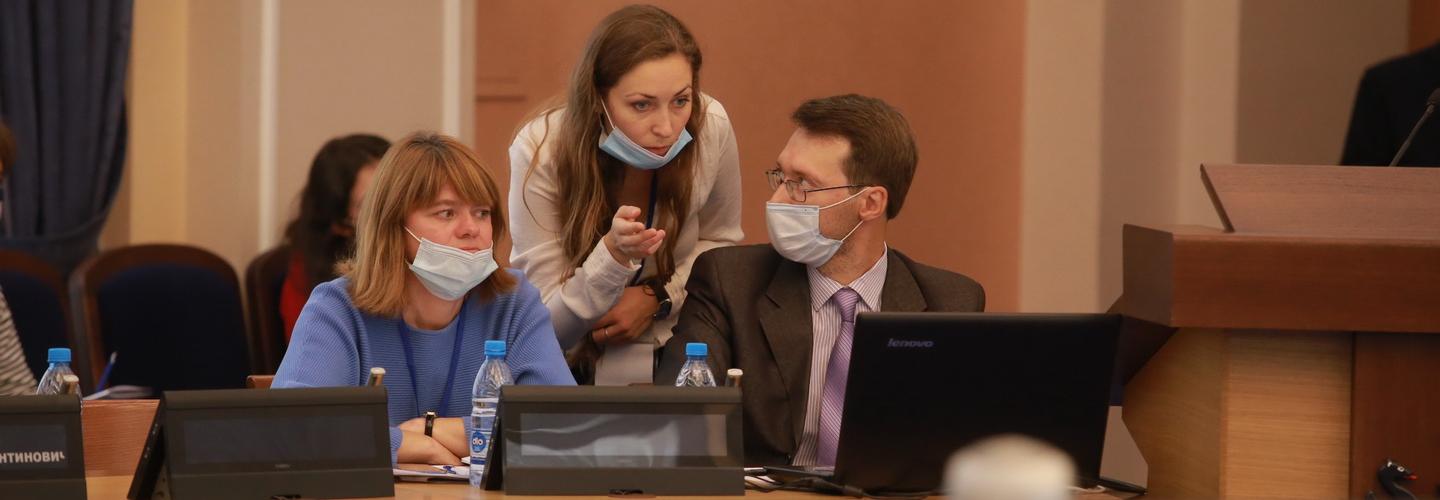 Новую стратегию адаптации мигрантов представили в Новосибирске