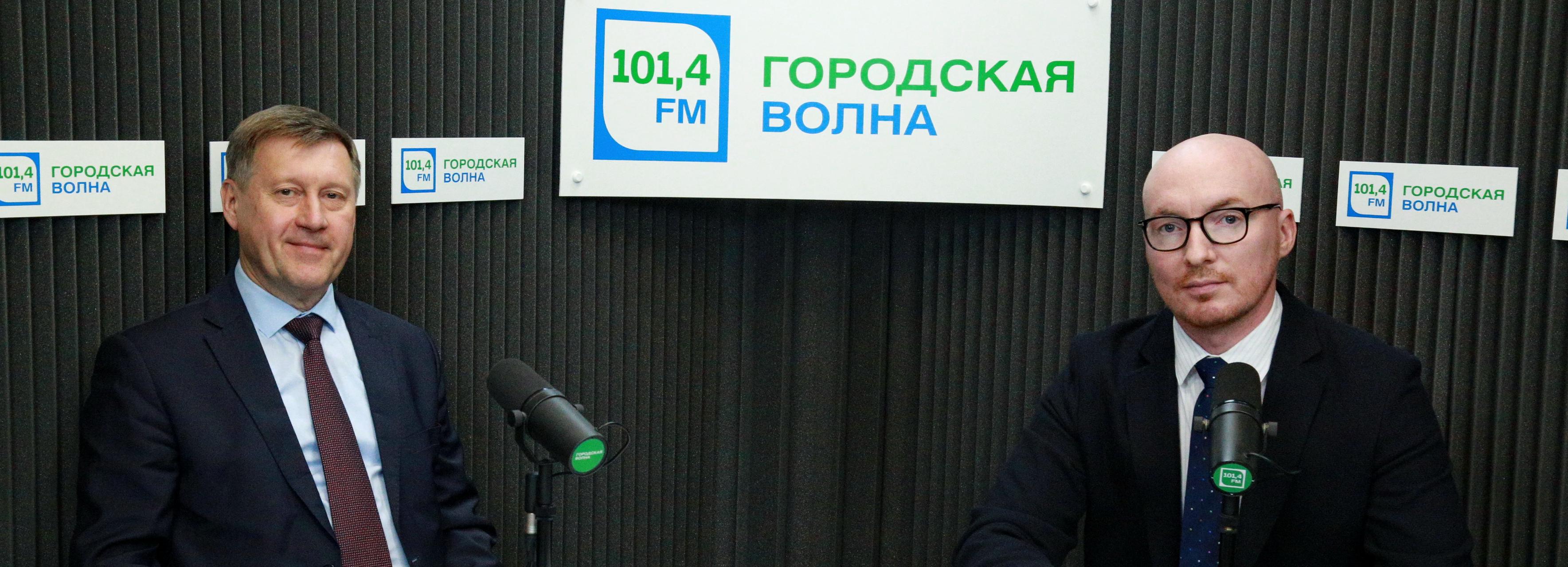 Мэр отвечает: ремонт дорог, гаражная амнистия и тепло в домах