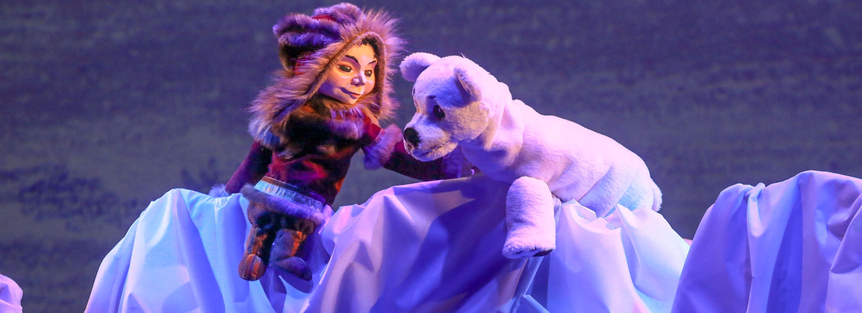 Трогательную северную сказку «Умка» впервые показали в театре кукол