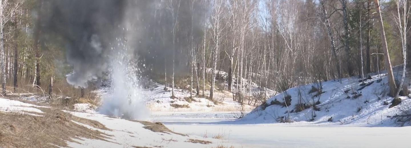 100 кг тротила использовали для подрыва льда на речке под Новосибирском