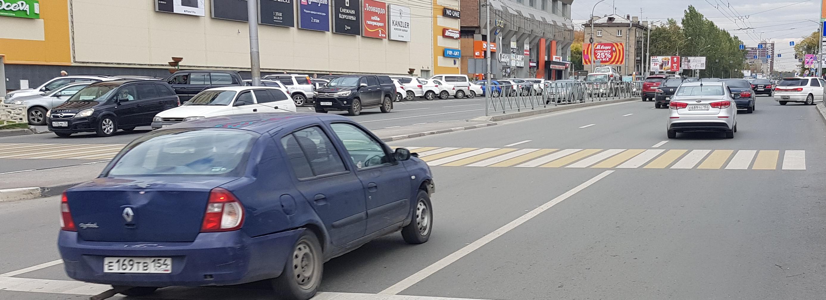 Барьерное ограждение обновят к ноябрю на улице Гоголя в Новосибирске