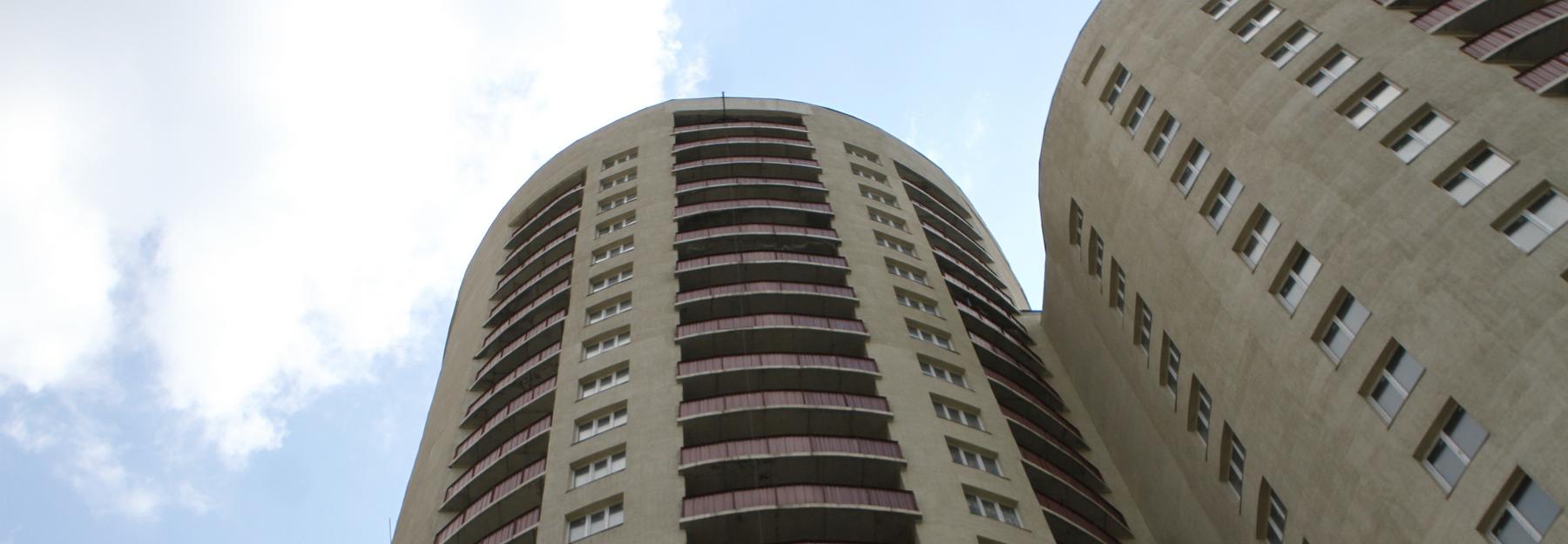 Для завершения 13-летнего долгостроя за «Ройял Парком» нужно 237 миллионов