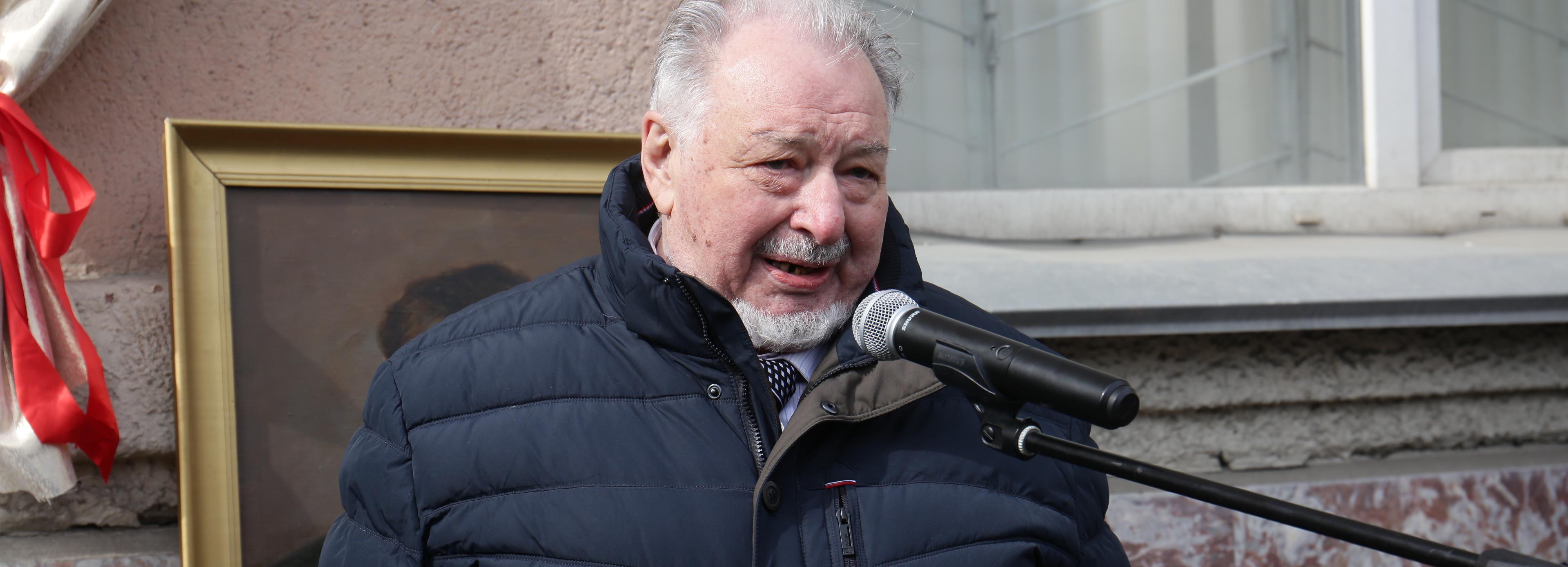 Мэр Локоть выразил соболезнования родным академика Алексея Конторовича