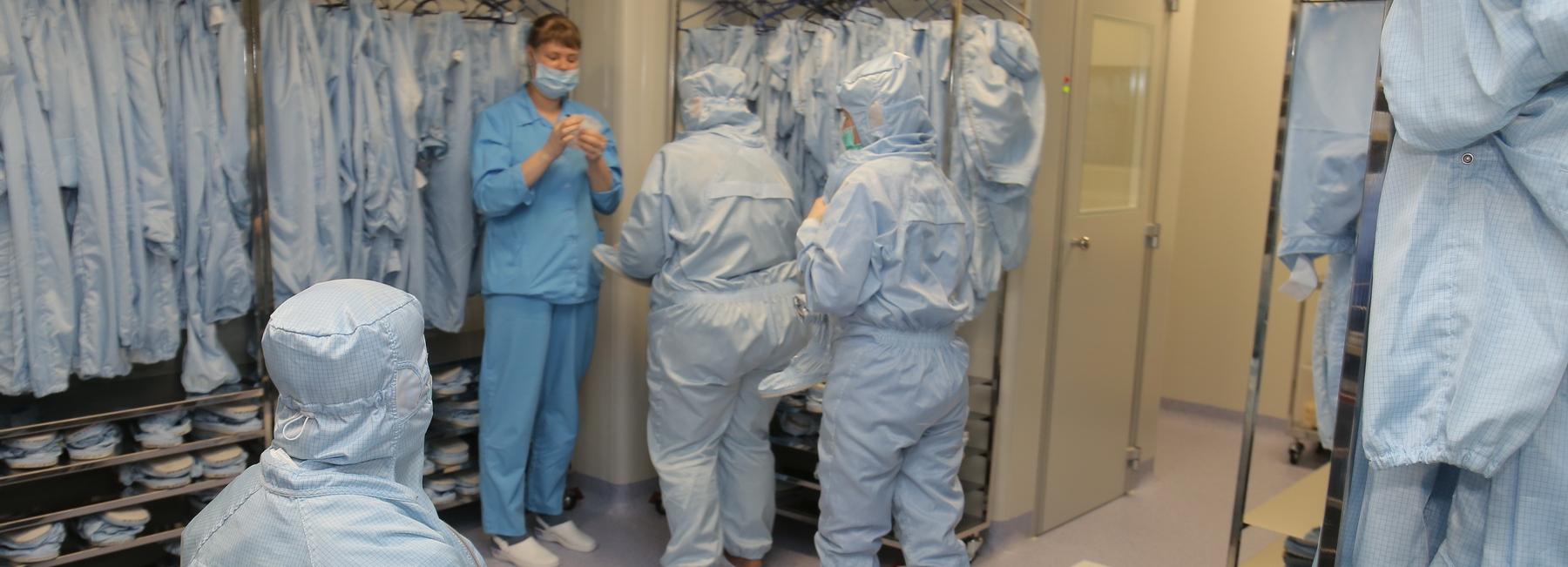 «Вектор» начал испытывать вакцину «ЭпиВакКорона» на добровольцах