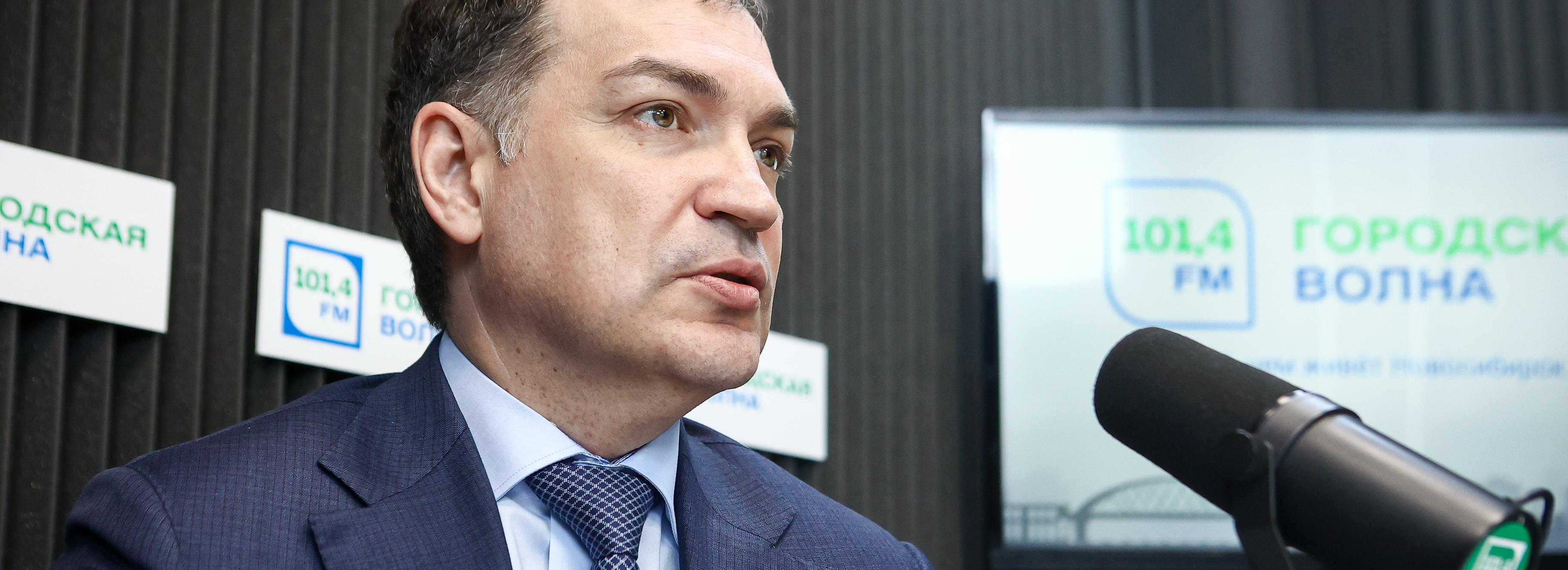 Родители бойца СВО и 94-летняя ветеран получат помощь по поручению мэра