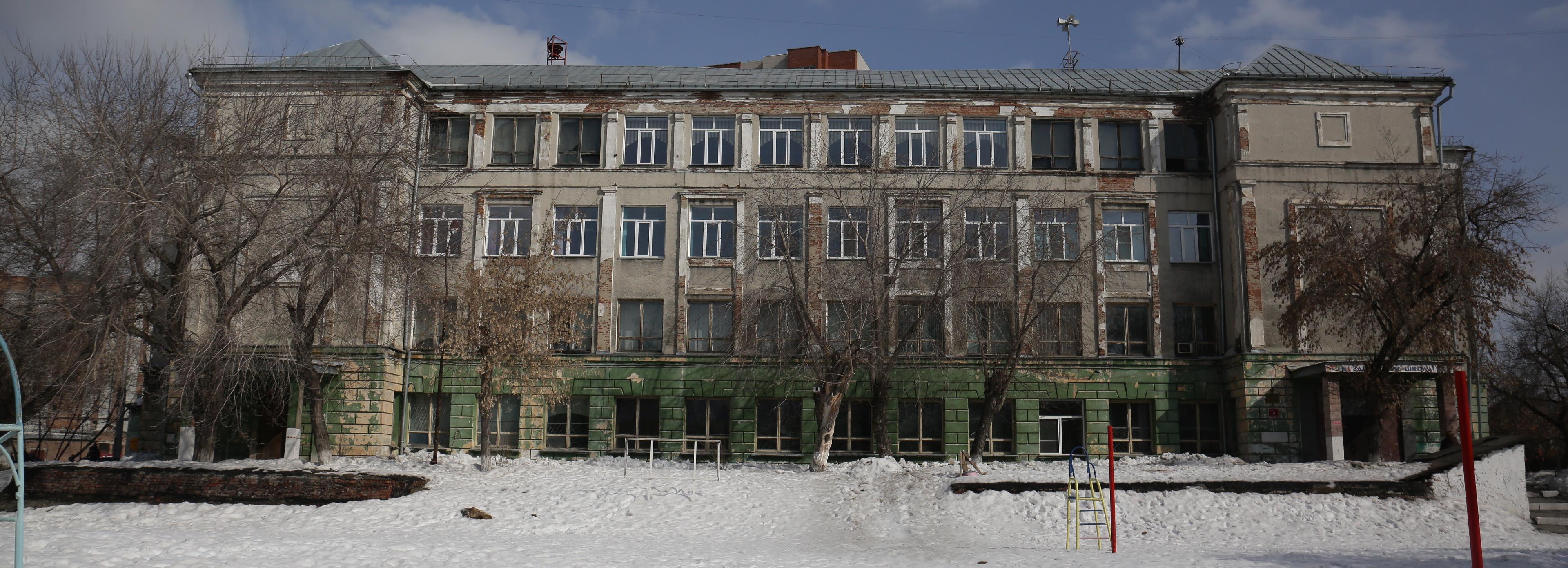 Построенную до войны новосибирскую школу №84 отремонтируют