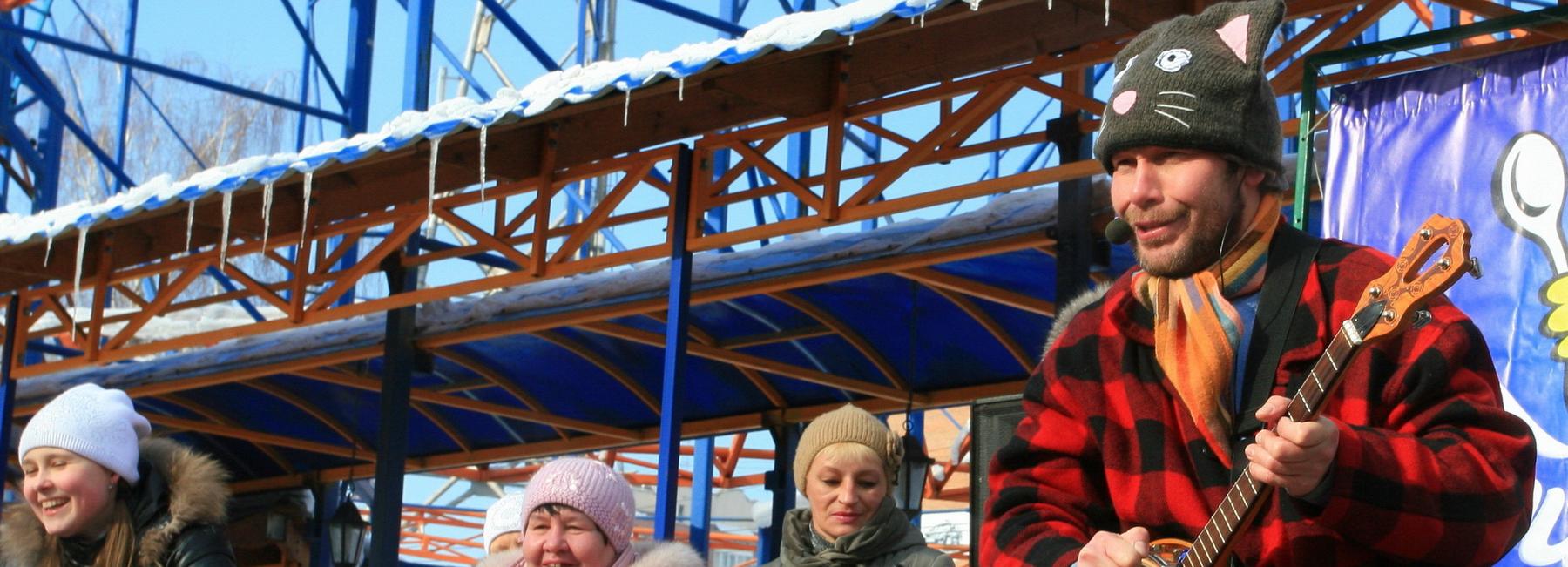 Афиша выходных: ток-шоу с космонавтом, фестиваль ушу и крошечный концерт