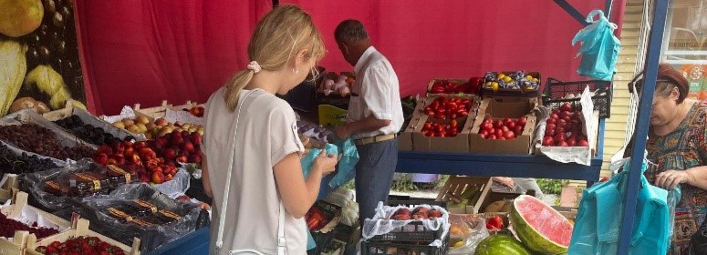 Почти 400 кг овощей и фруктов изъяли у торговца в Советском районе