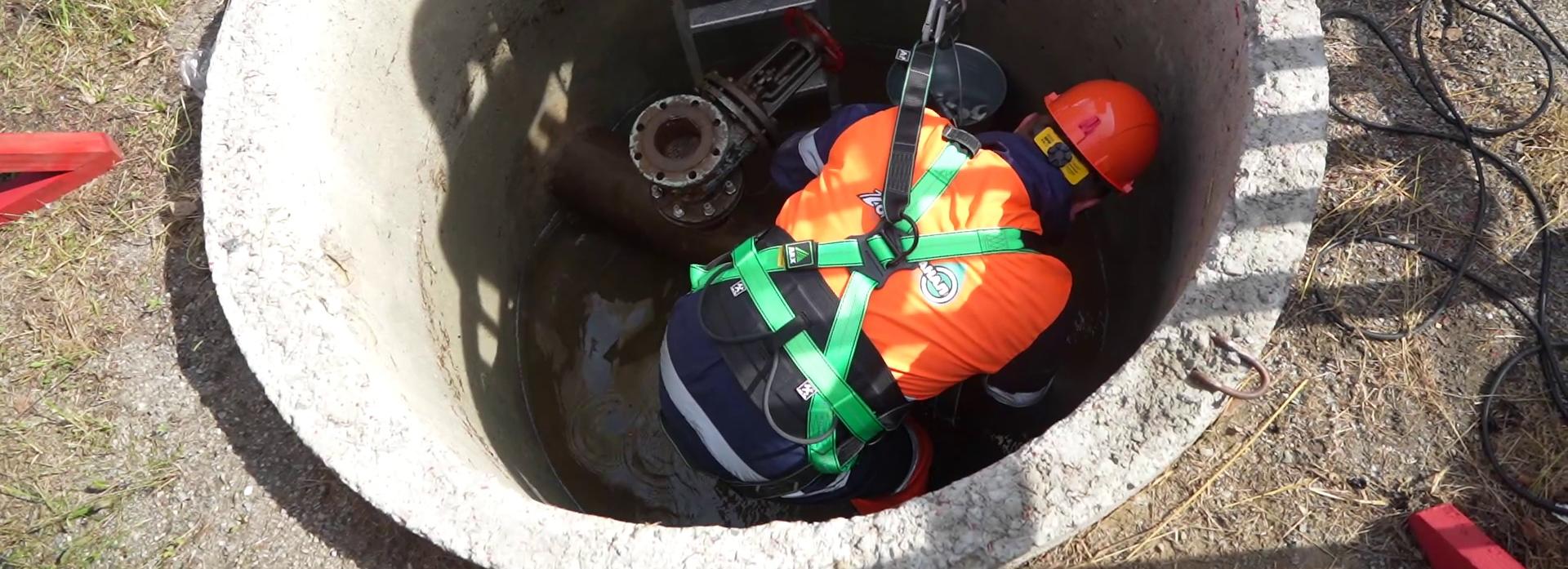 Задвижки, гидранты, тяжёлая техника: Горводоканал выбрал лучших мастеров