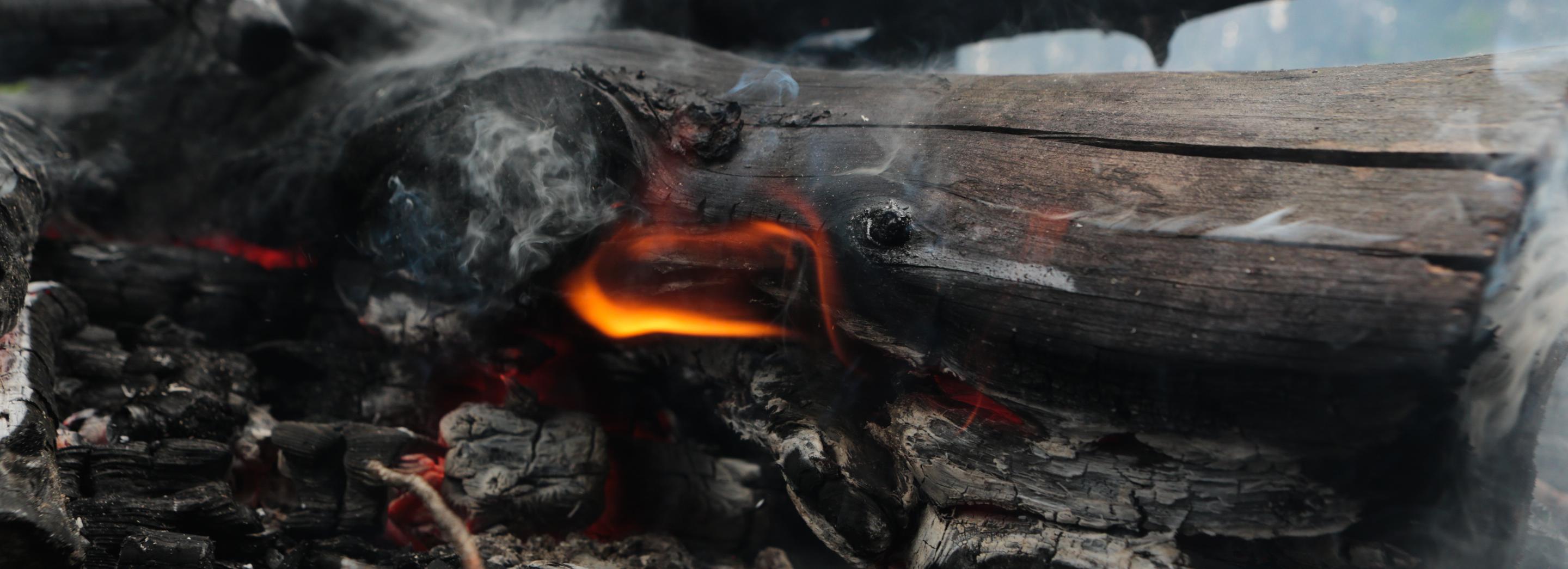 Как сжечь мусор на даче и не нарваться на штраф