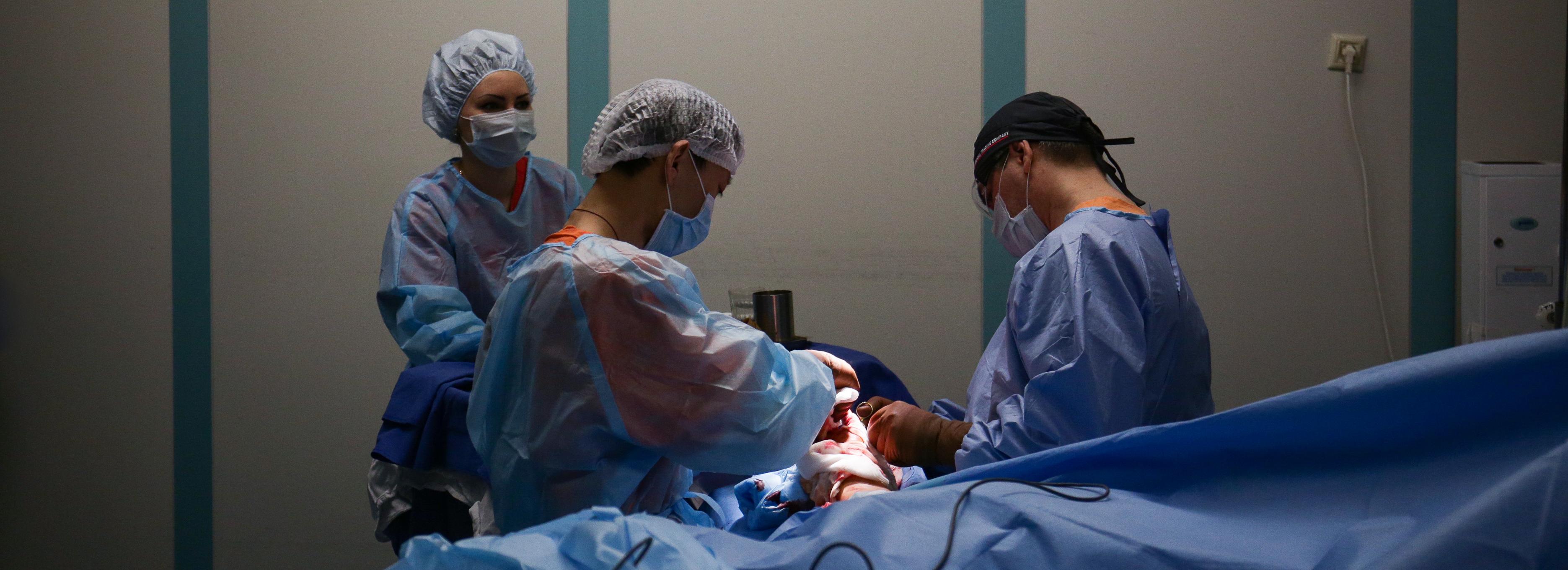 Четверо новосибирцев попали в НИИТО с «травмой ныряльщика»