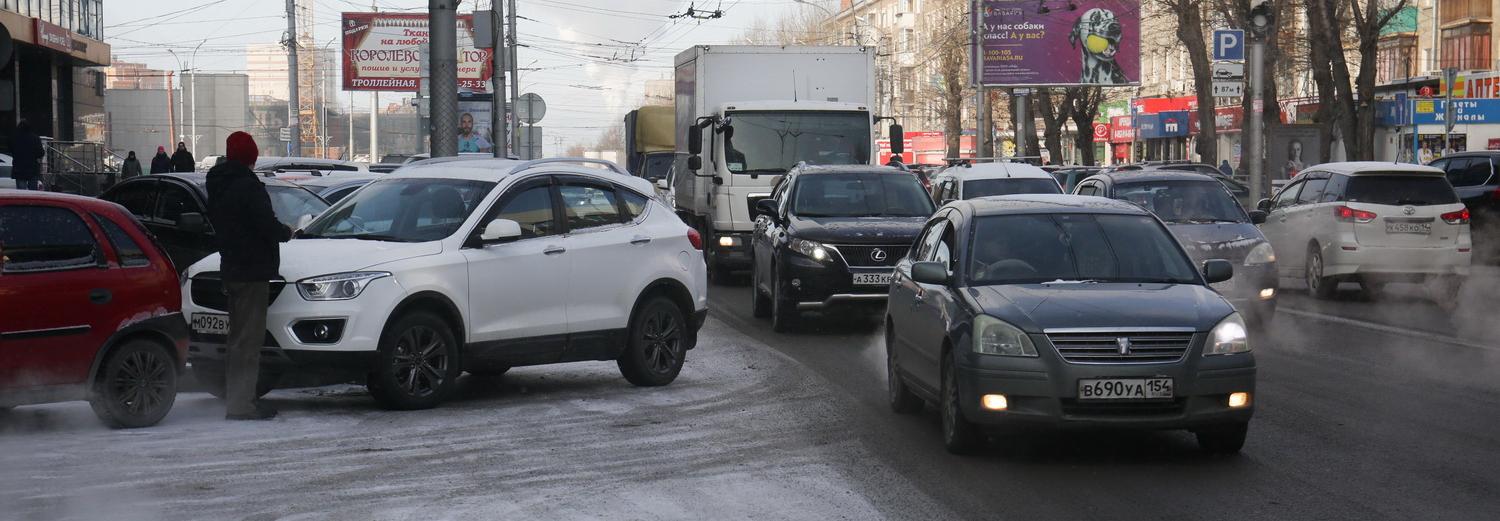 Как ездить по лужам, снежной каше и в гололедицу