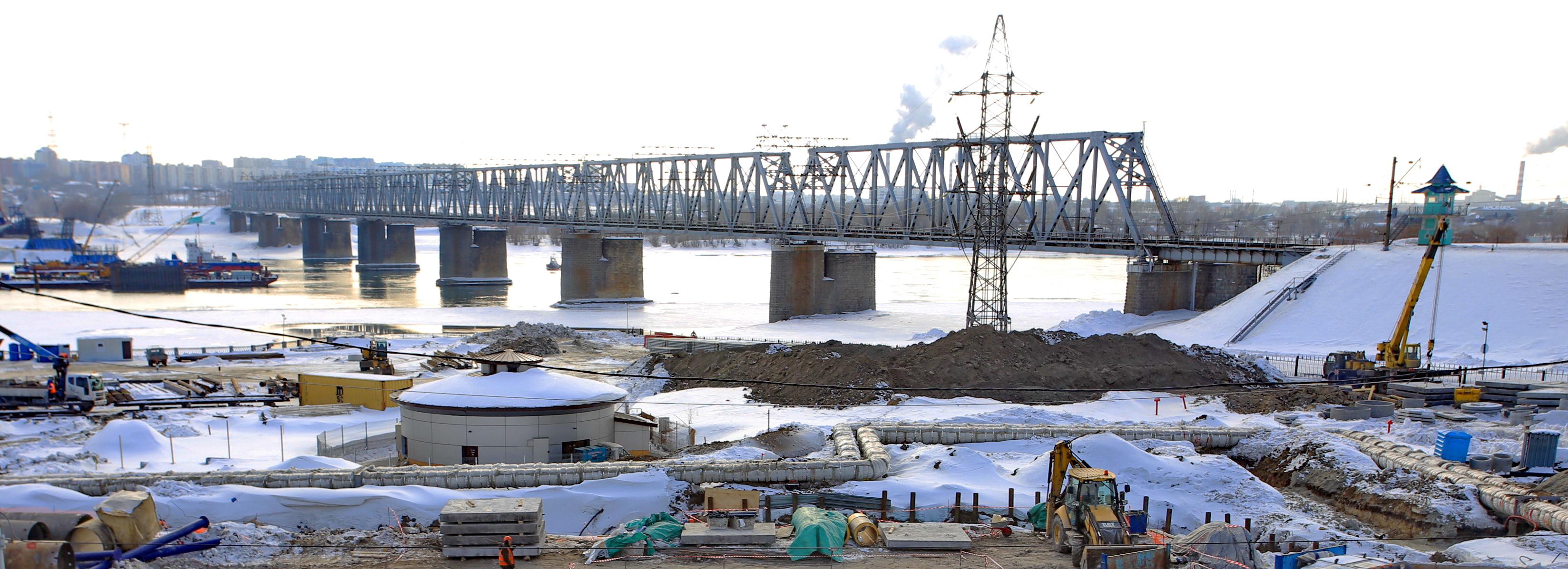 Огромный котлован вырыли на стройплощадке четвёртого моста