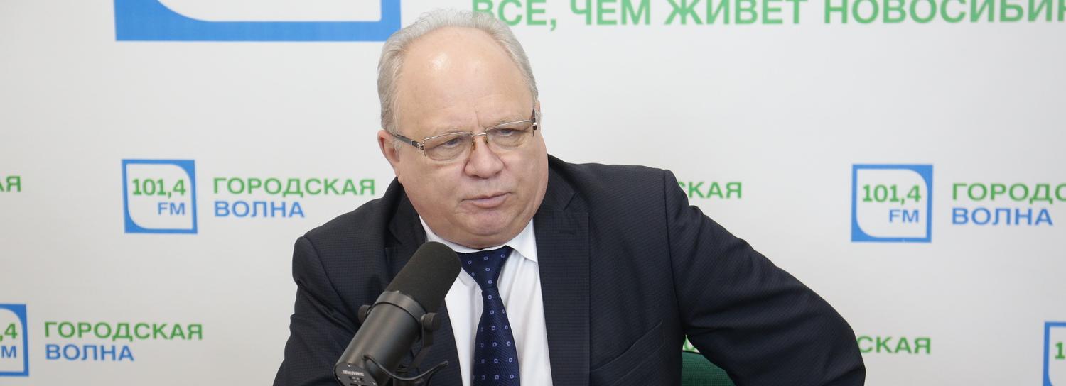 Районная приёмная: шлагбаумы во дворах, снег на дорогах и парки в центре