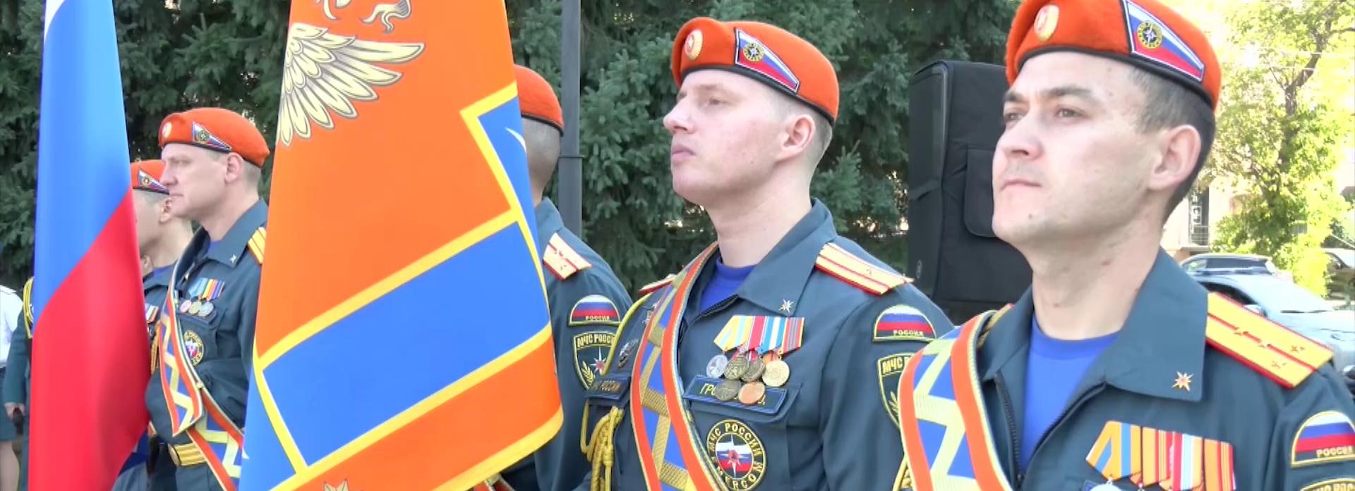 15 молодых лейтенантов вступили в ряды новосибирских пожарных