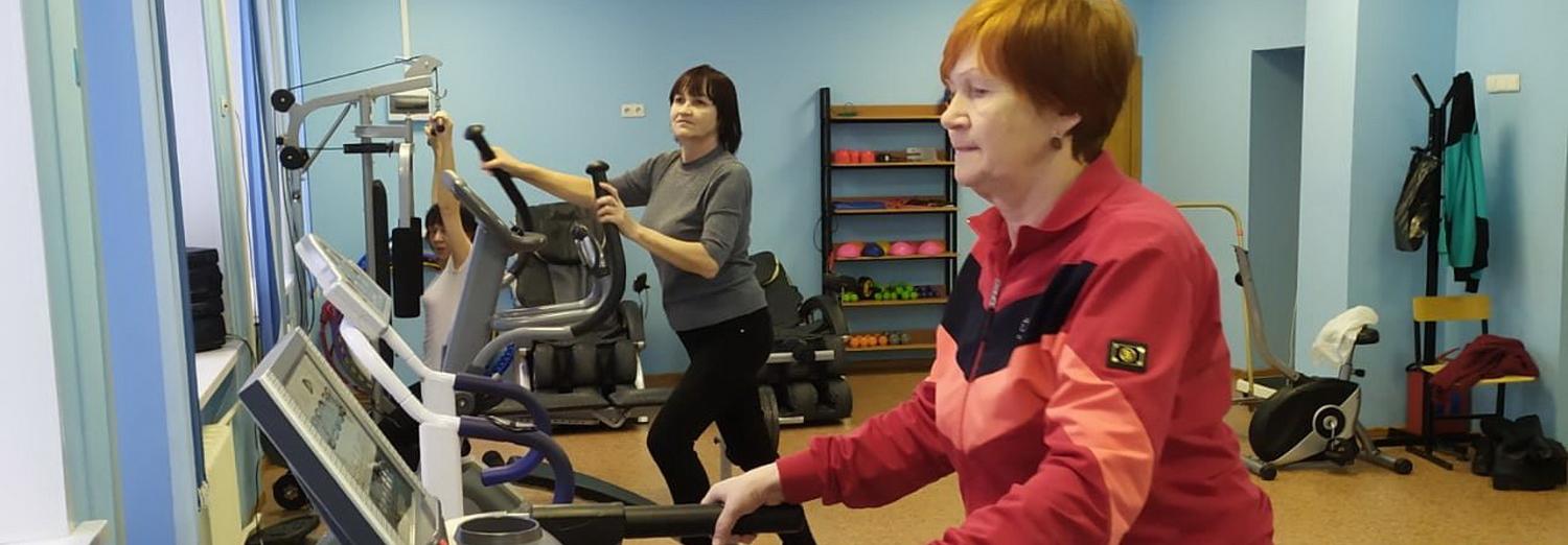 Камерный отдых: пожилые новосибирцы проведут в «Обских зорях» две недели