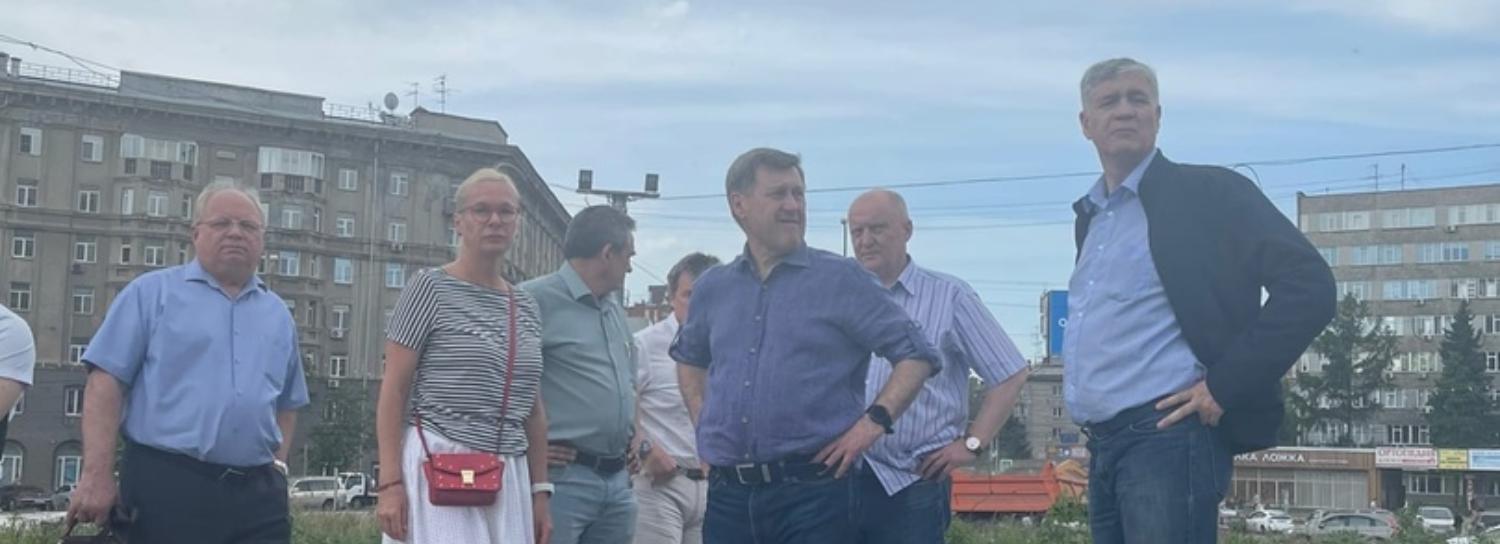 Площадку для стелы «Город трудовой доблести» начали готовить в Новосибирске