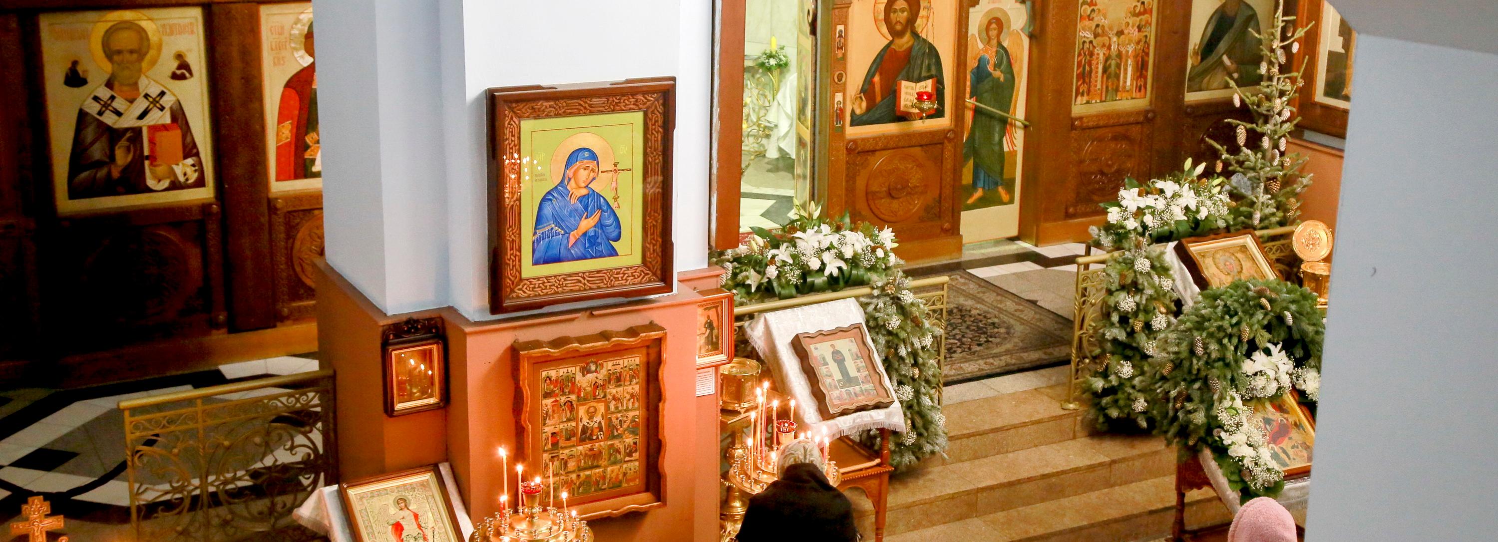 Один человек на 4 квадратных метра: советы тем, кто идёт в храм на Пасху