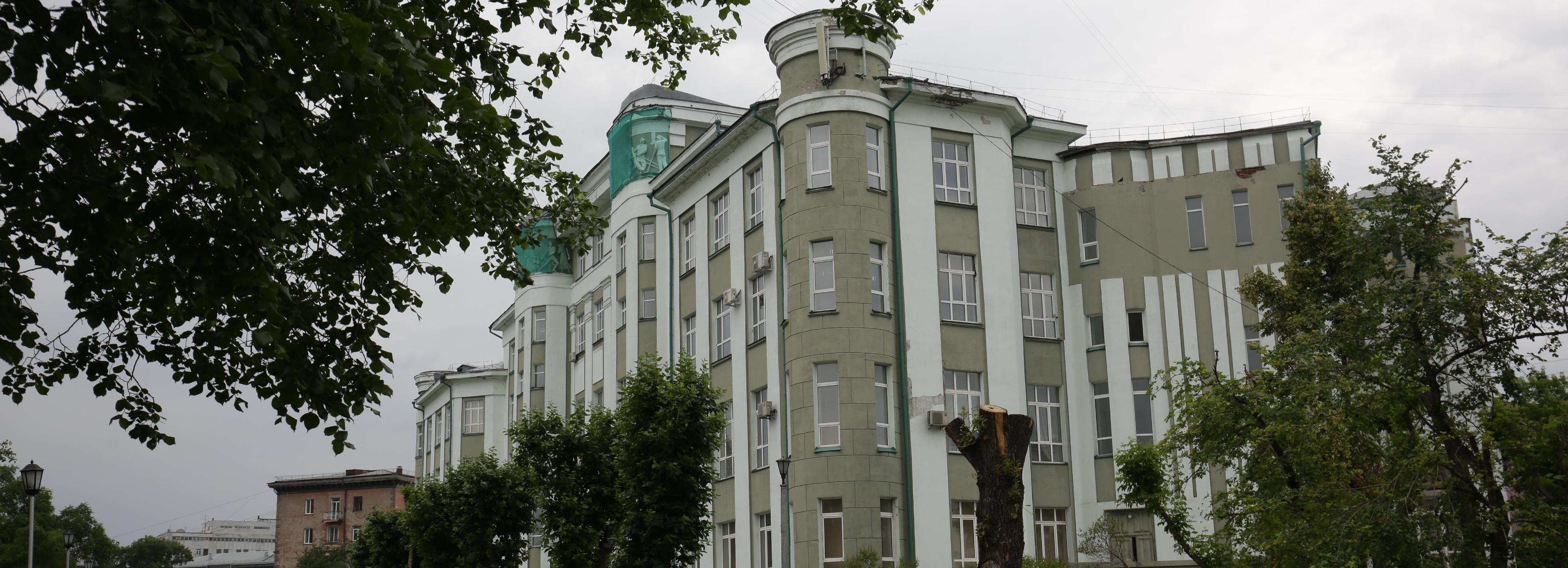 Историческое здание университета в центре Новосибирска отреставрируют
