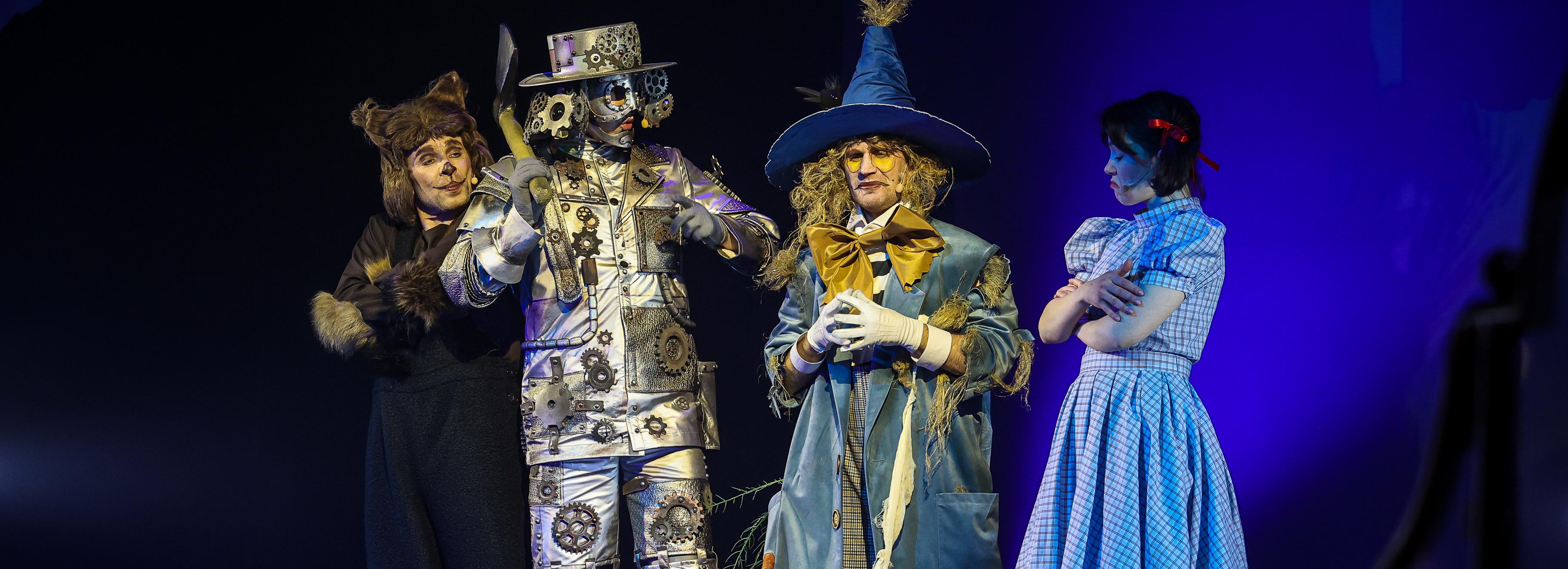 Как чувствует себя упавший в оркестровую яму артист — сообщил музтеатр