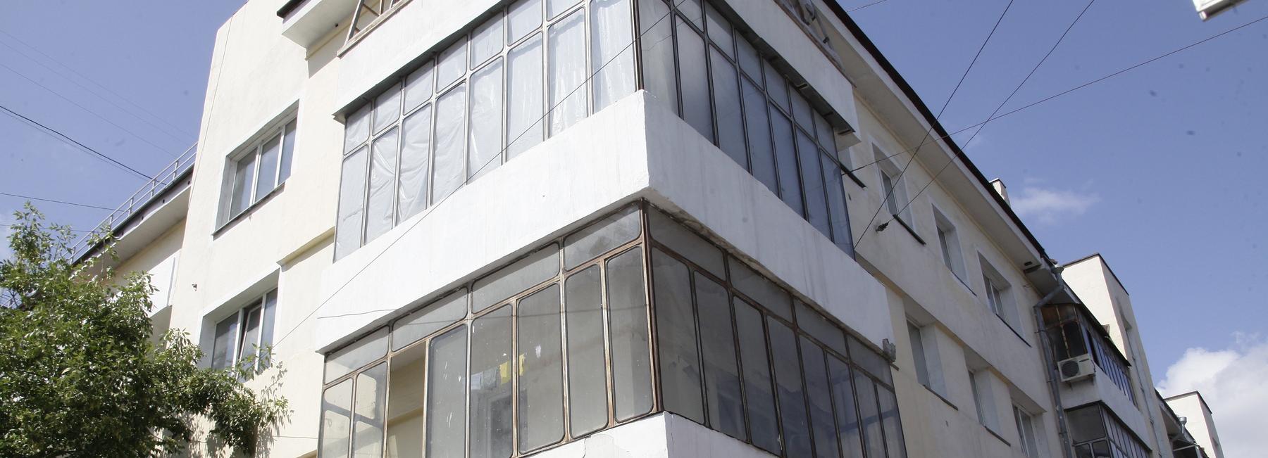 Подвал в историческом доме на Красном проспекте продадут с молотка