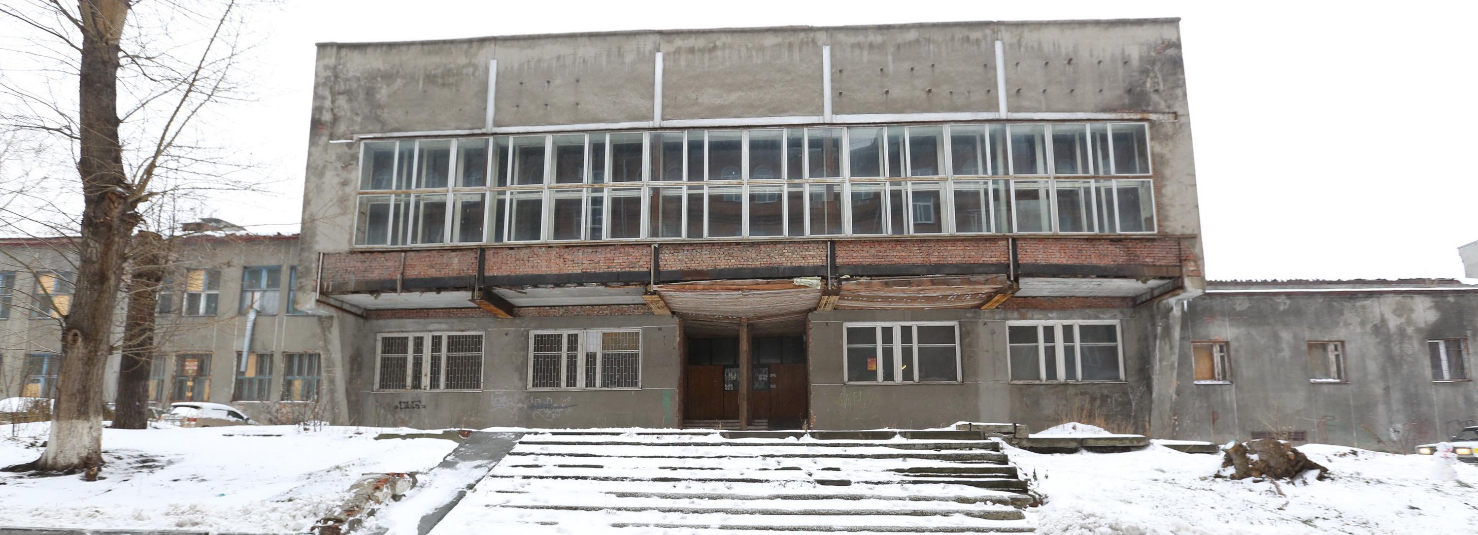 Прощай, Клара: новосибирцы посвятили выставку умирающему дому культуры