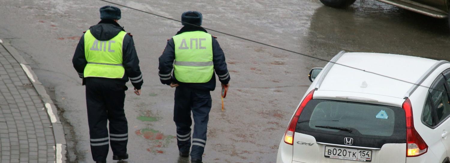 Тем, кто не успел заменить водительские права, грозит серьёзный штраф