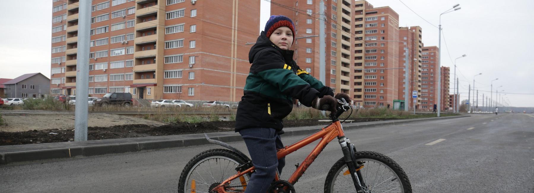 Перевозчики не хотят ездить по новой дороге на улице Титова