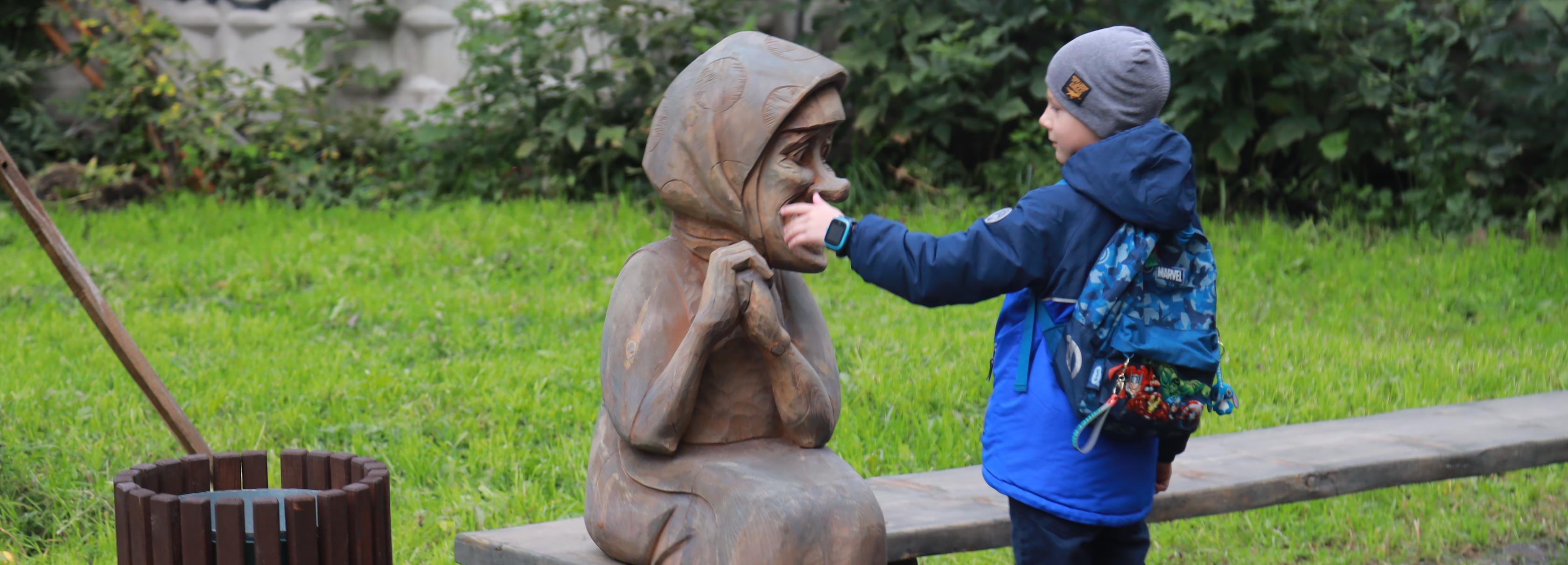 В центре Новосибирска открыли новый сквер «Сказочный»: фото