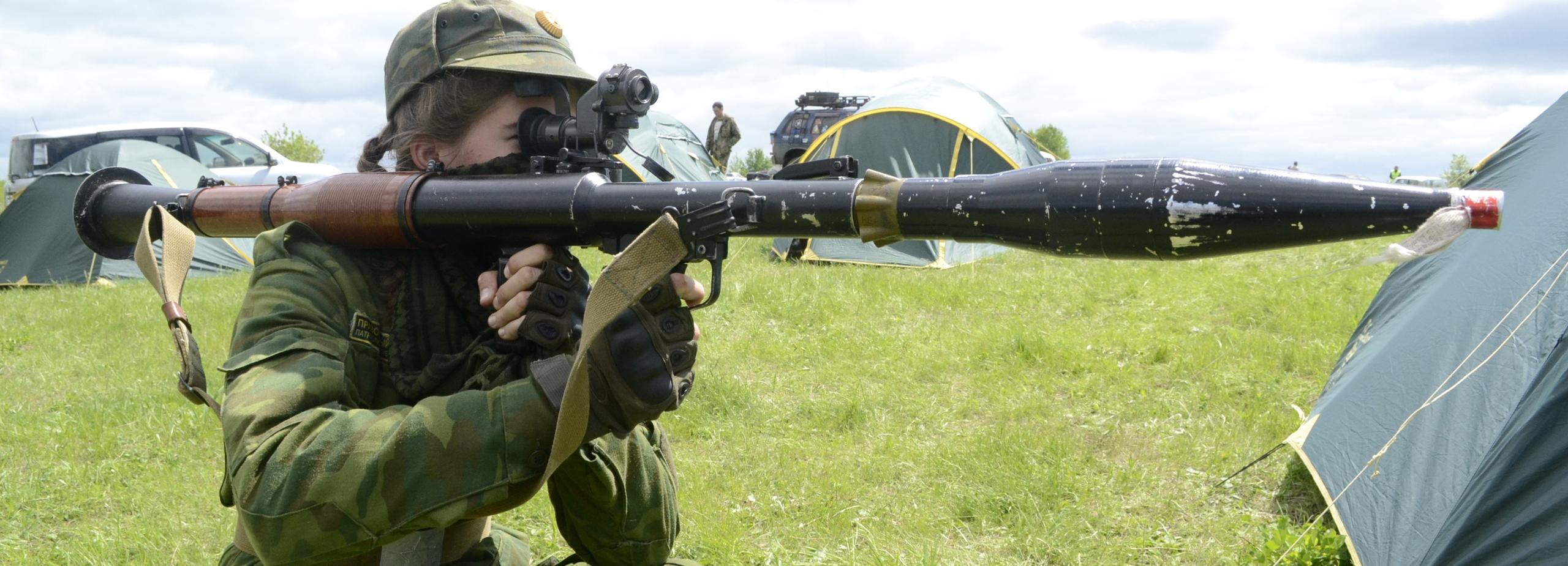 Из-за женщины с гранатомётом эвакуировали суд в Новосибирске