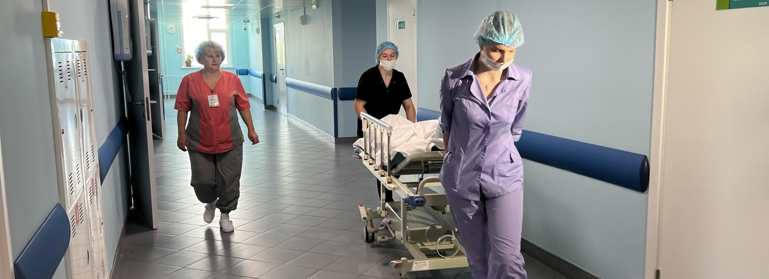 200 бойцов студенческого медотряда трудятся в новосибирских больницах