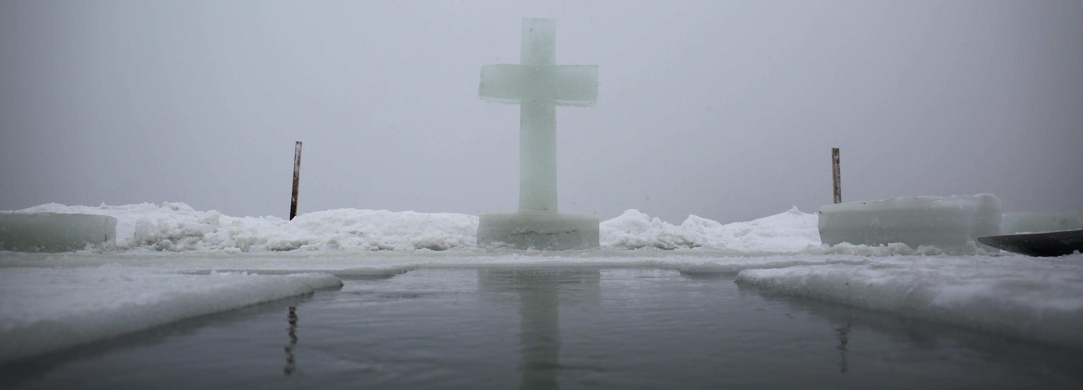 Как рубят купели для Крещения в Новосибирске