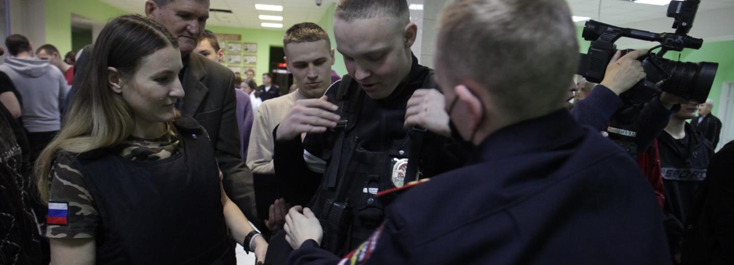 Использовать бронежилеты научат новосибирских дружинников