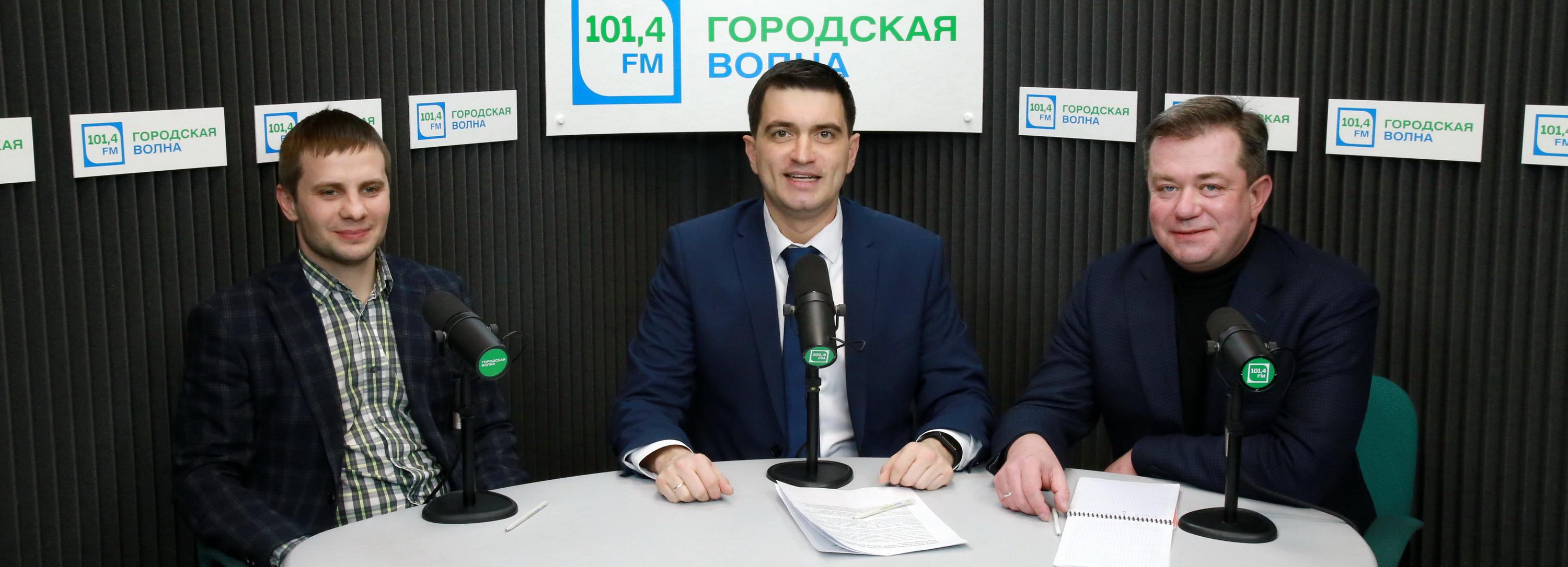 Вечерний разговор: отчёт мэра, раздача пледов и зимующие фуры