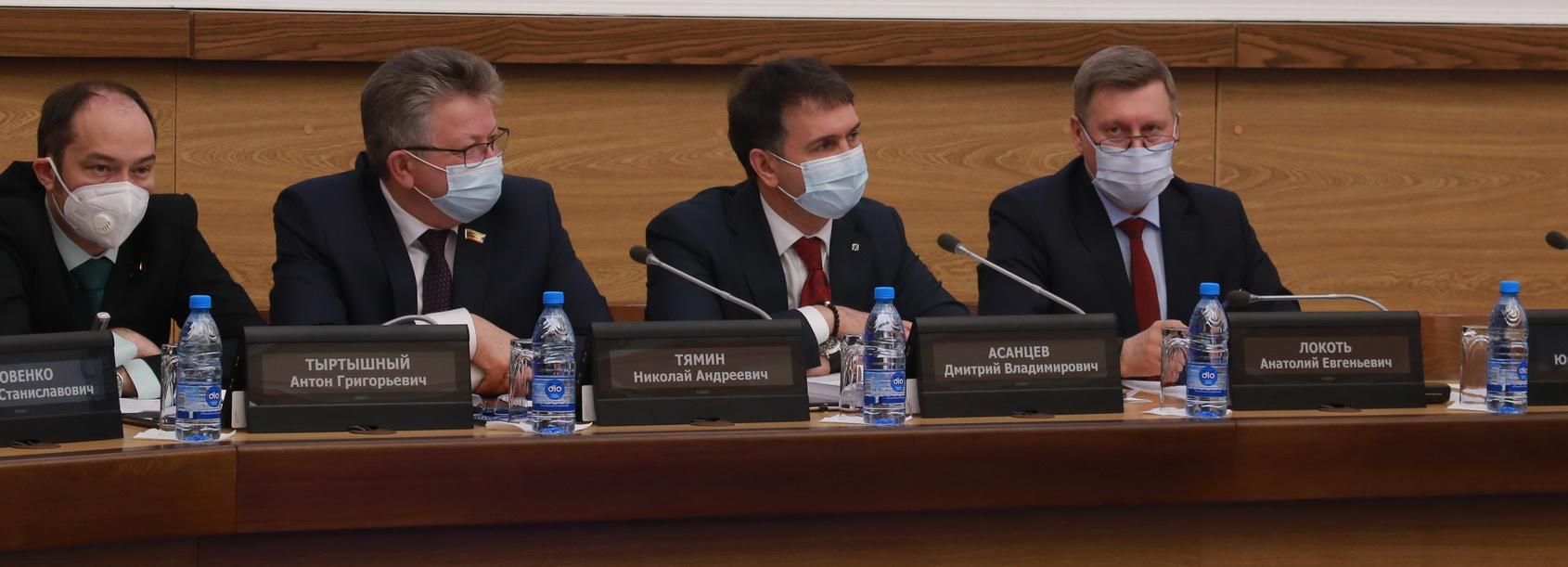 Бюджет Новосибирска на 2021 год приняли с поправками мэрии