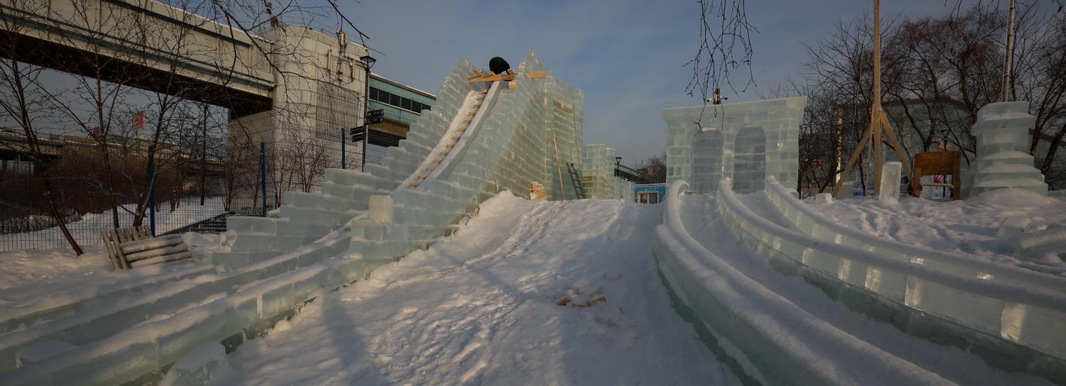 Какие сюрпризы готовит ледовый городок на Михайловской набережной