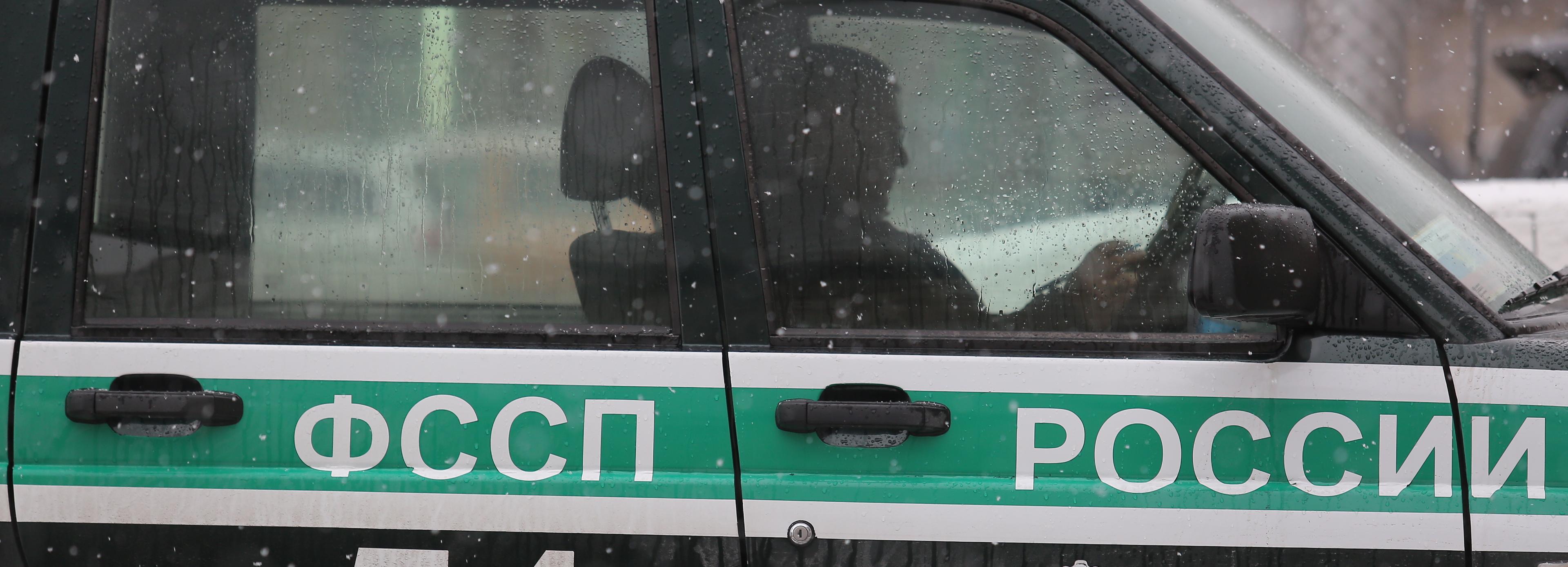 Новосибирских коллекторов наказали за порочащие должницу листовки