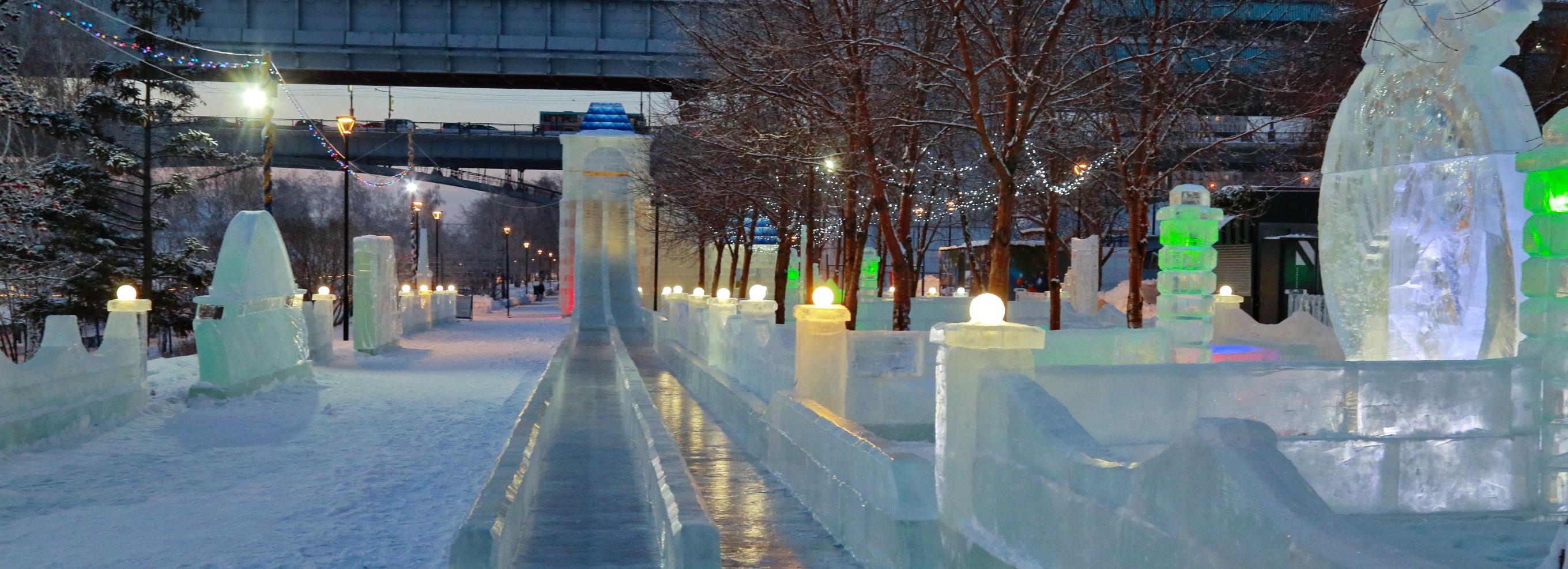 Ледовый городок на Михайловской набережной закрыли до следующей зимы