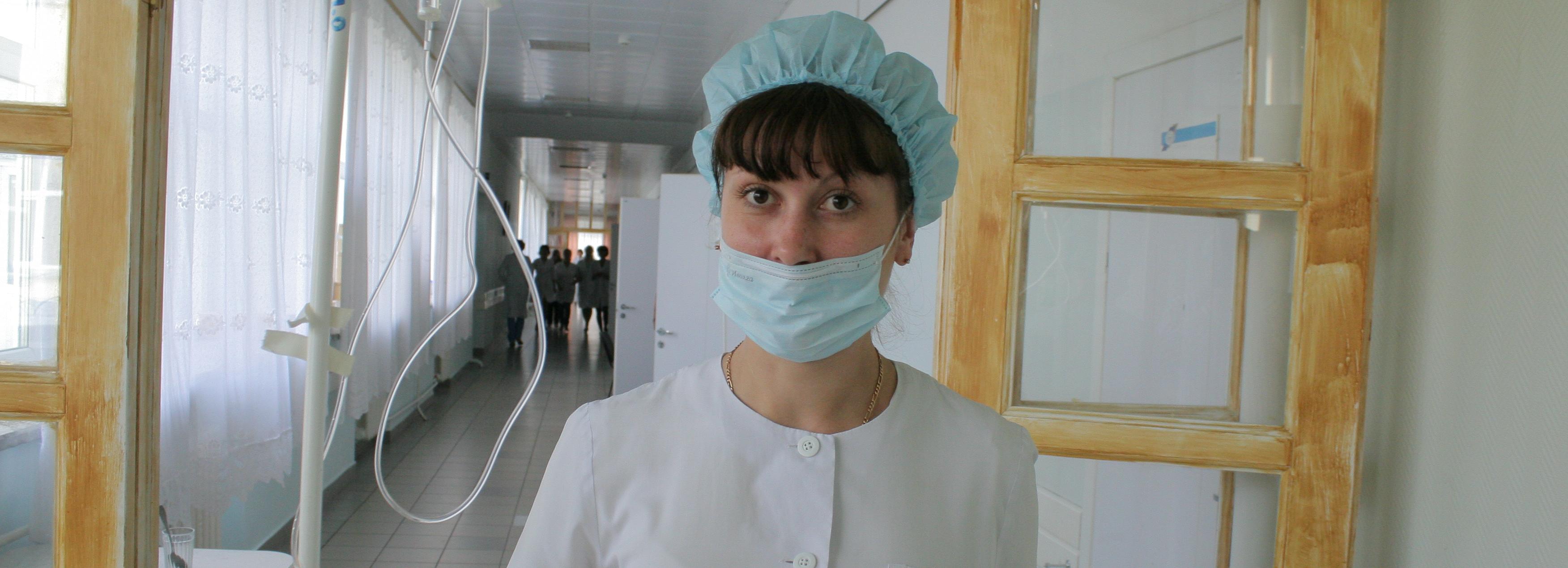 Больше 500 новосибирцев отправили на карантин по коронавирусу