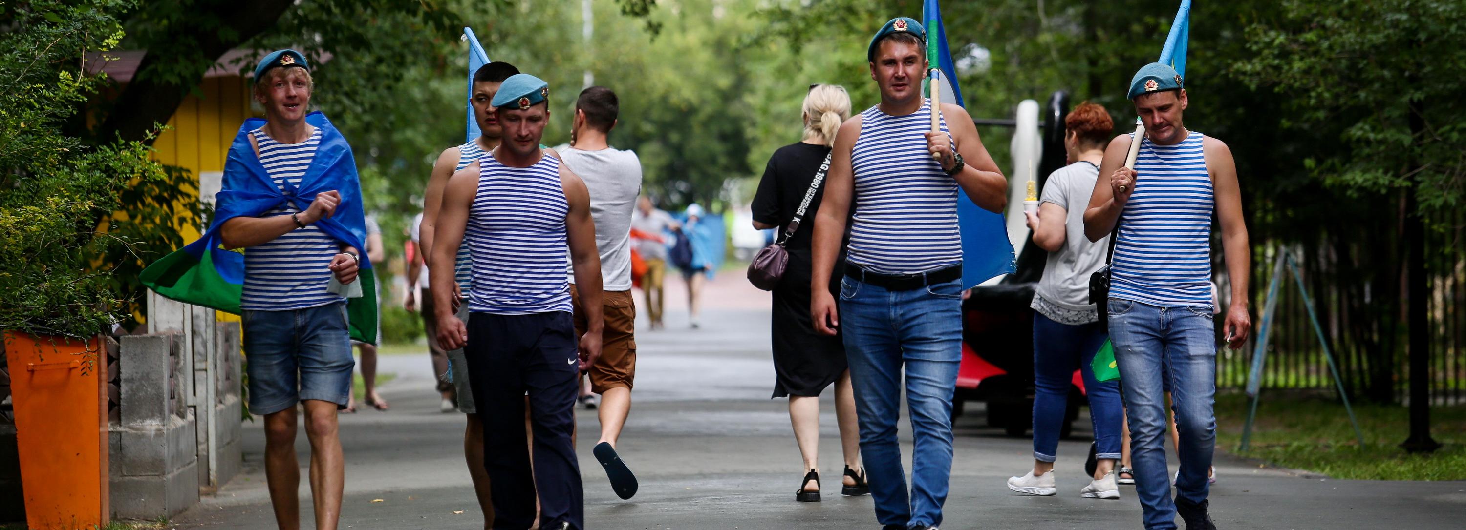 Самый тихий день ВДВ отмечают десантники в Новосибирске