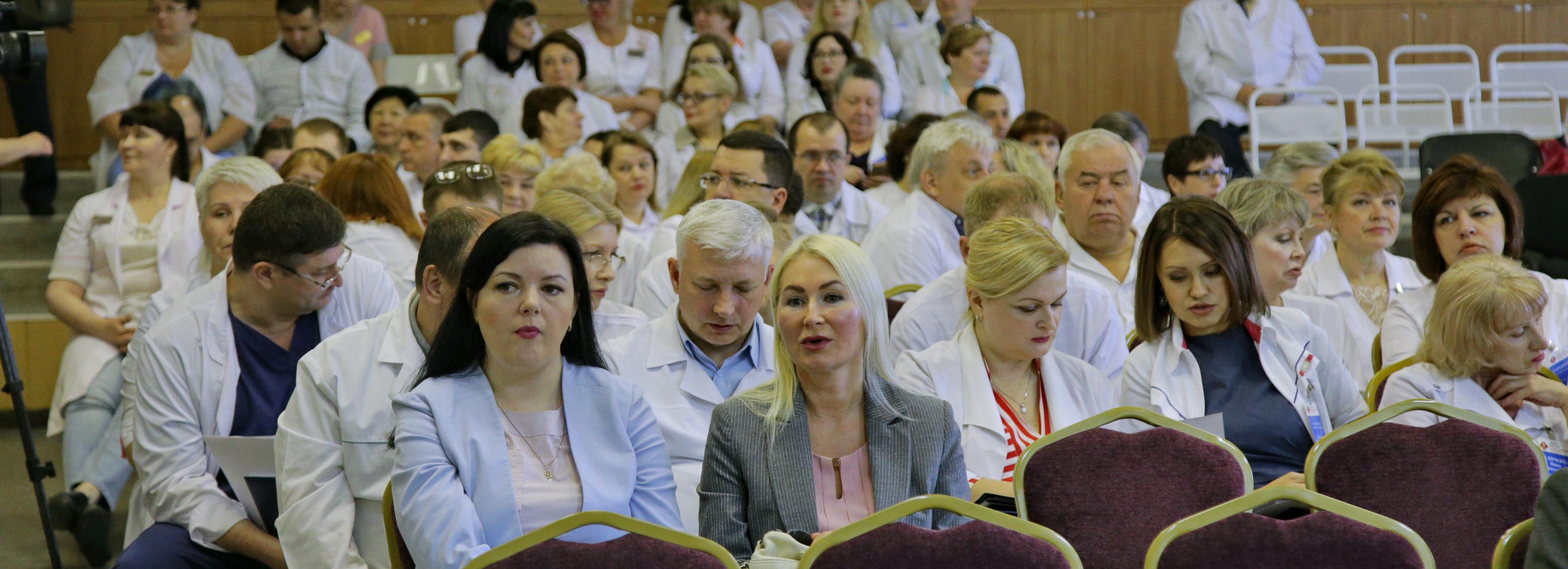 Премию для лучших врачей учредили в Новосибирской области