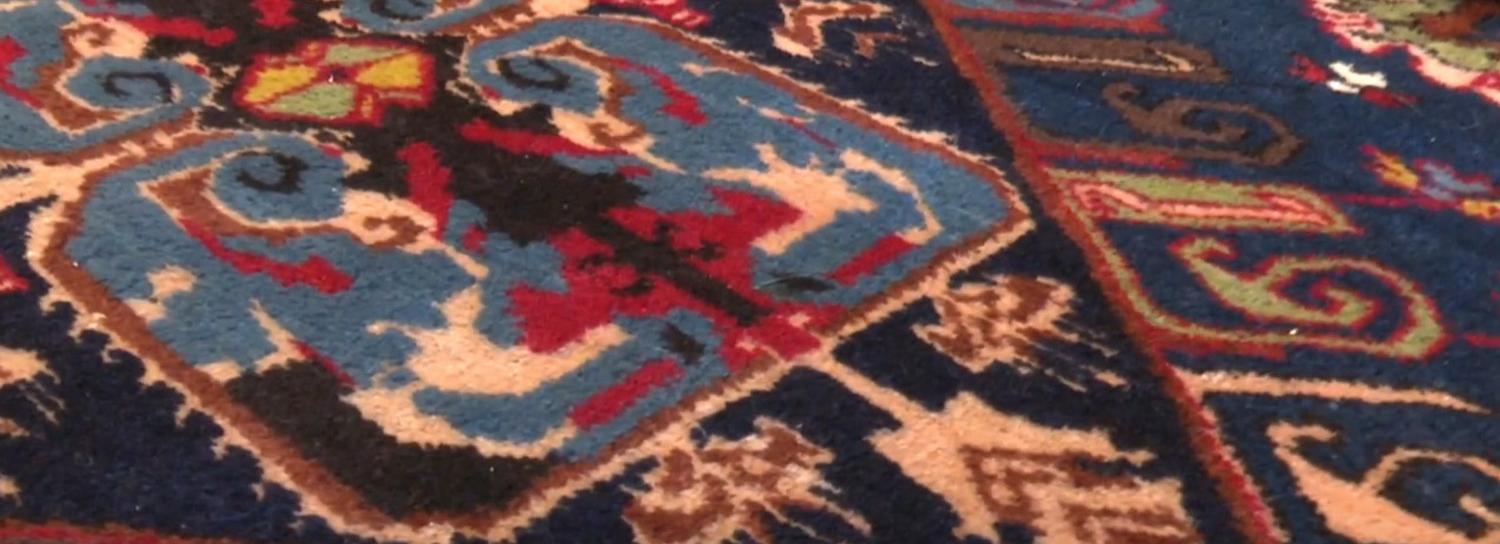 Ковры с диковинным орнаментом ткёт армянская семья в Новосибирске