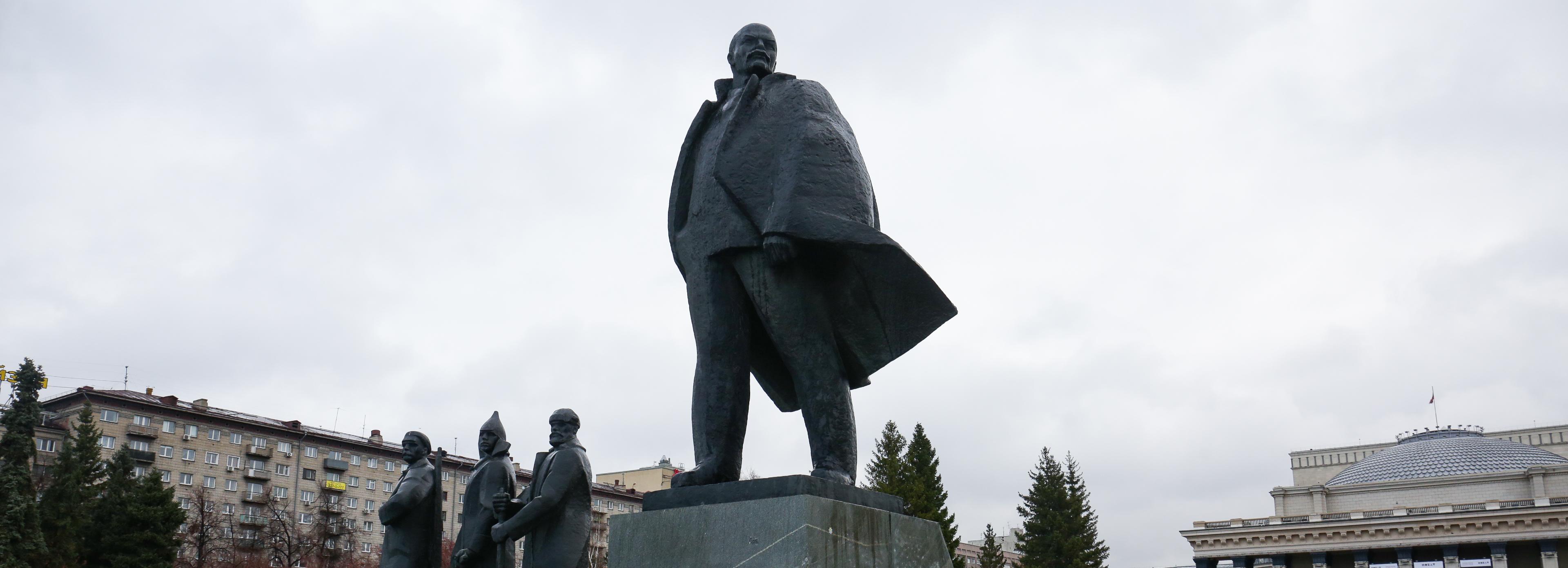 180 памятников из Центрального округа обсудят с новосибирцами