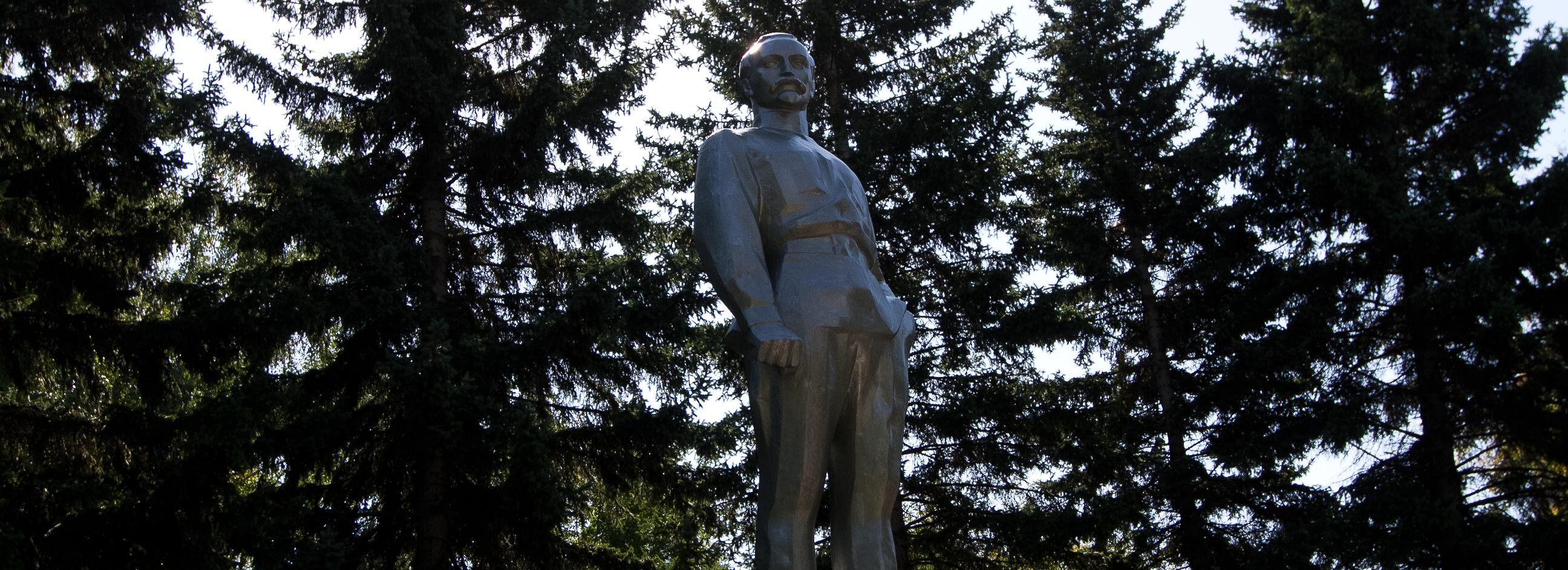 В Новосибирске комплексно благоустроят сад имени Дзержинского