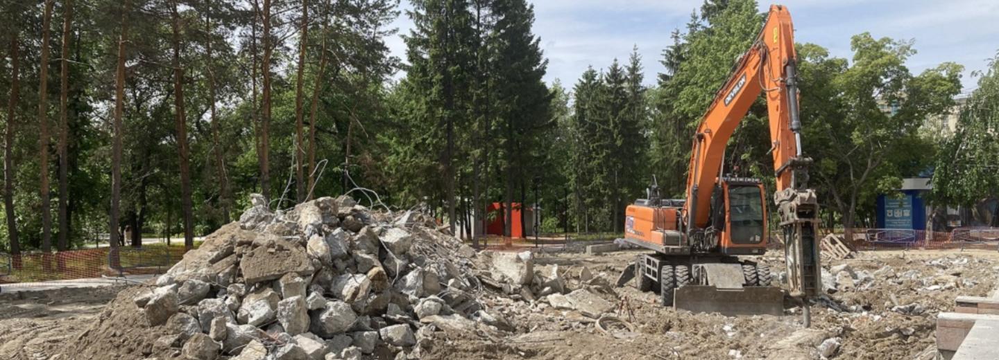 В Первомайском сквере на месте снесённого «Парк кафе» посеют газон