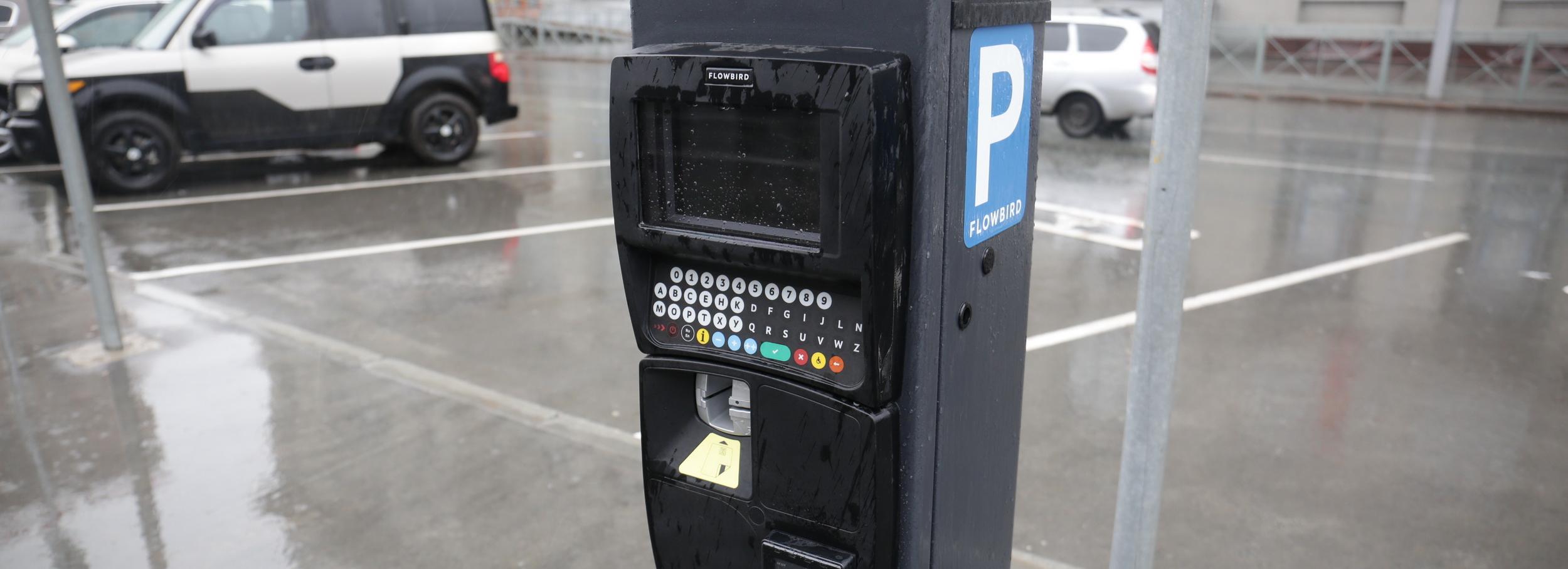 Альтернативные способы оплаты парковки прорабатывают в Новосибирске