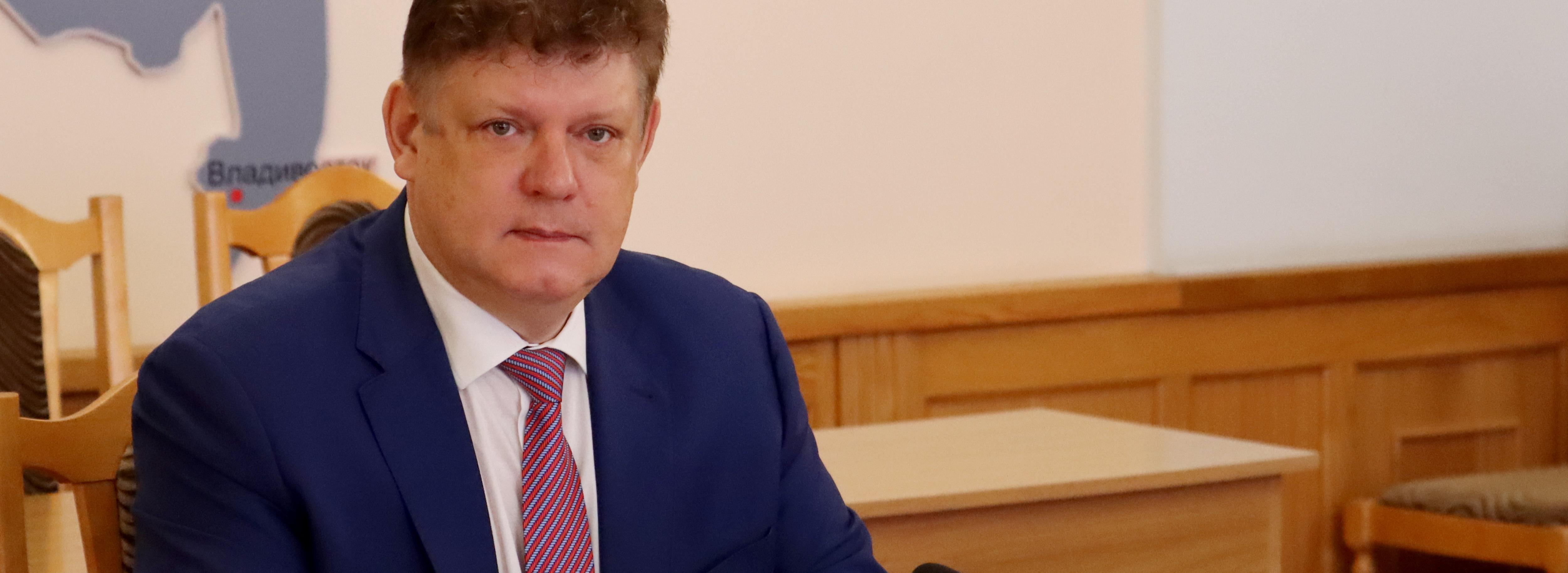 Полпред Серышев оценил борьбу с незаконными финансовыми операциями в СФО