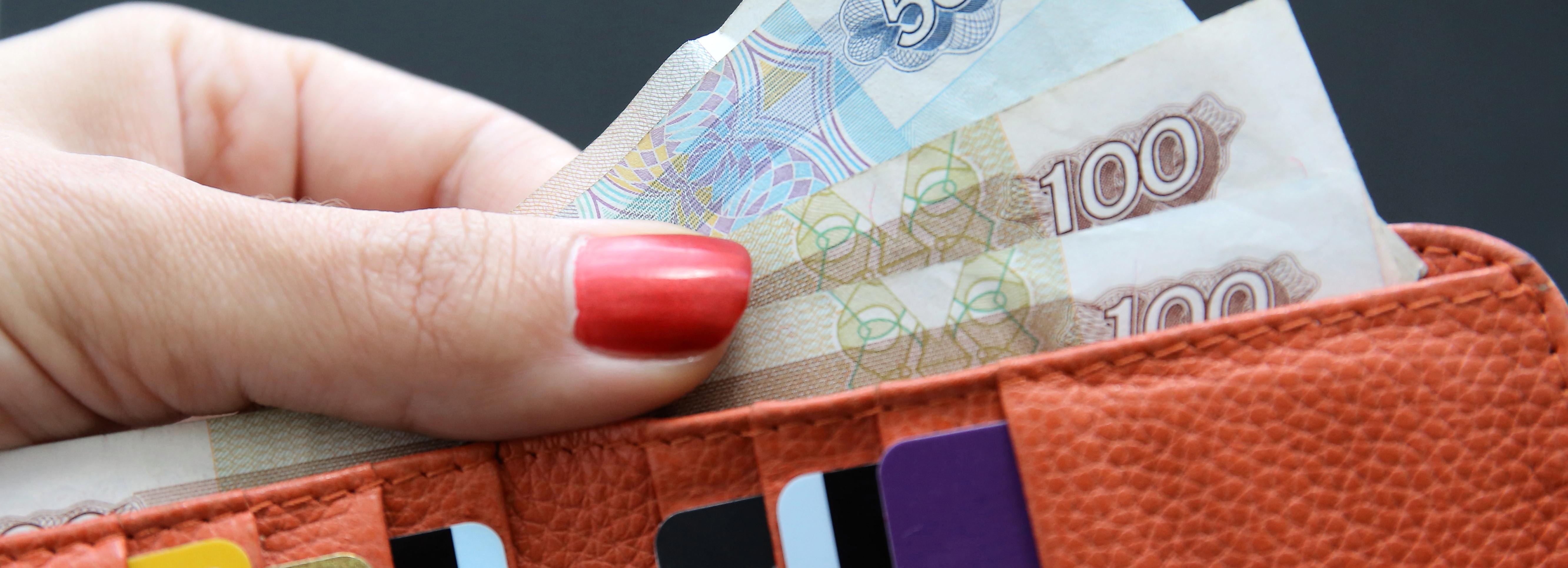 По 10 тысяч в неделю тратят на репетиторов родители в Новосибирске